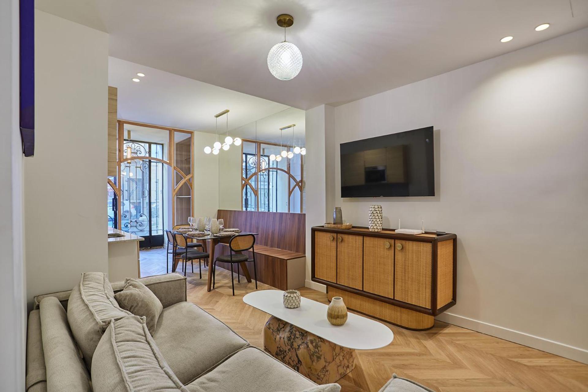 Sublime Air-conditioned Center Of * Paris