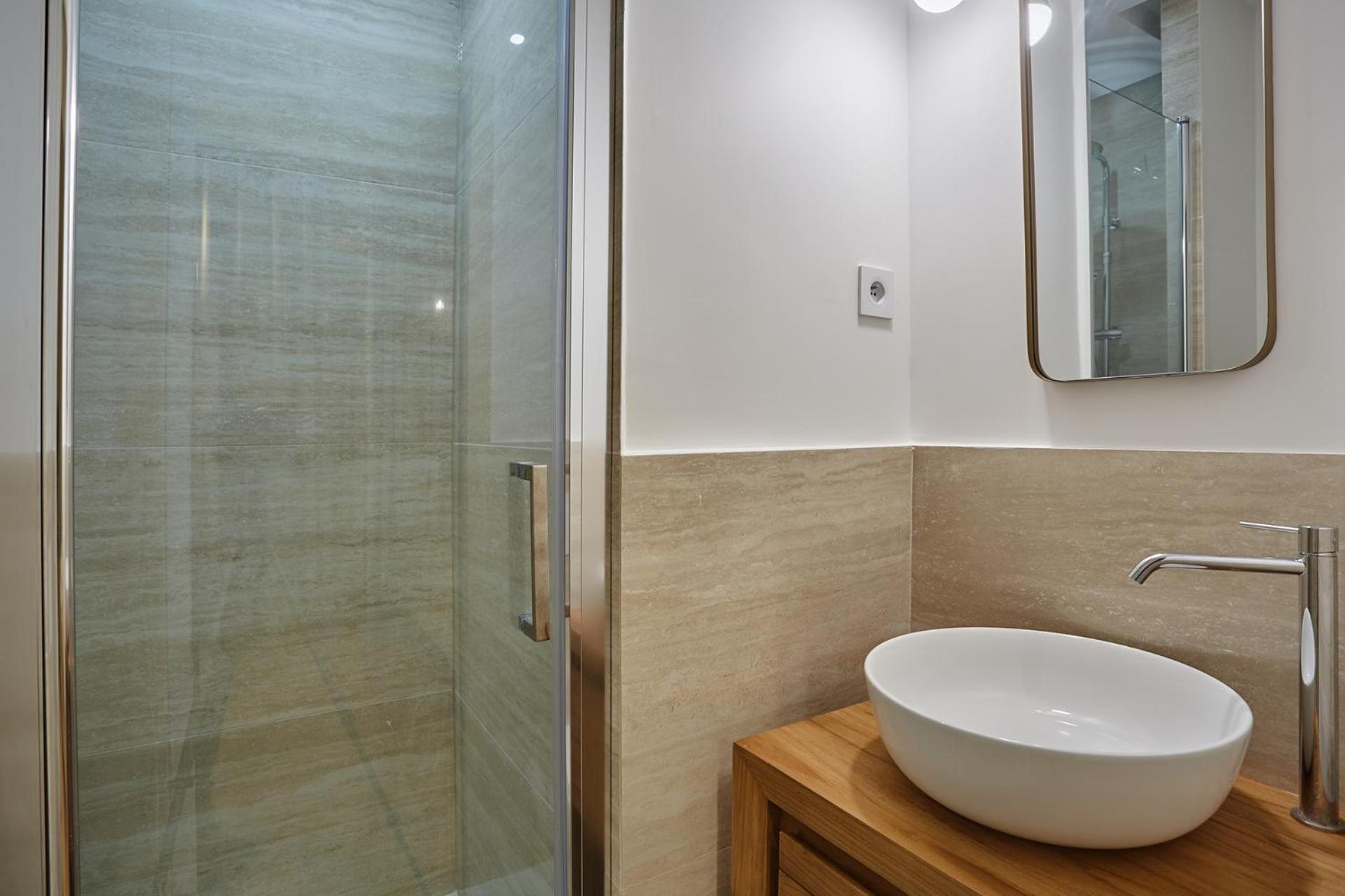 Sublime Air-conditioned Center Of Apartment *