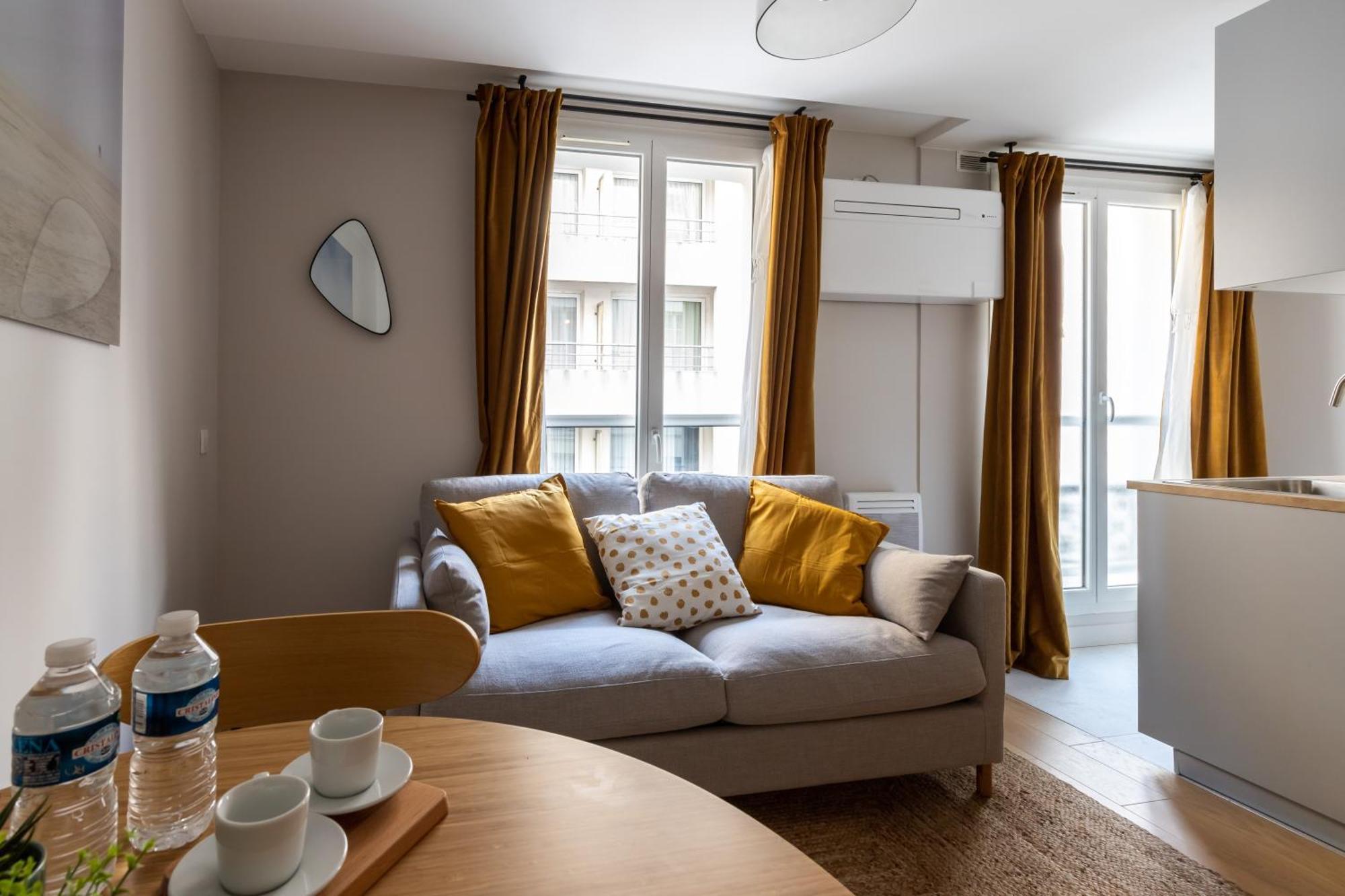 Relax In A Contemporary Designer Apartment