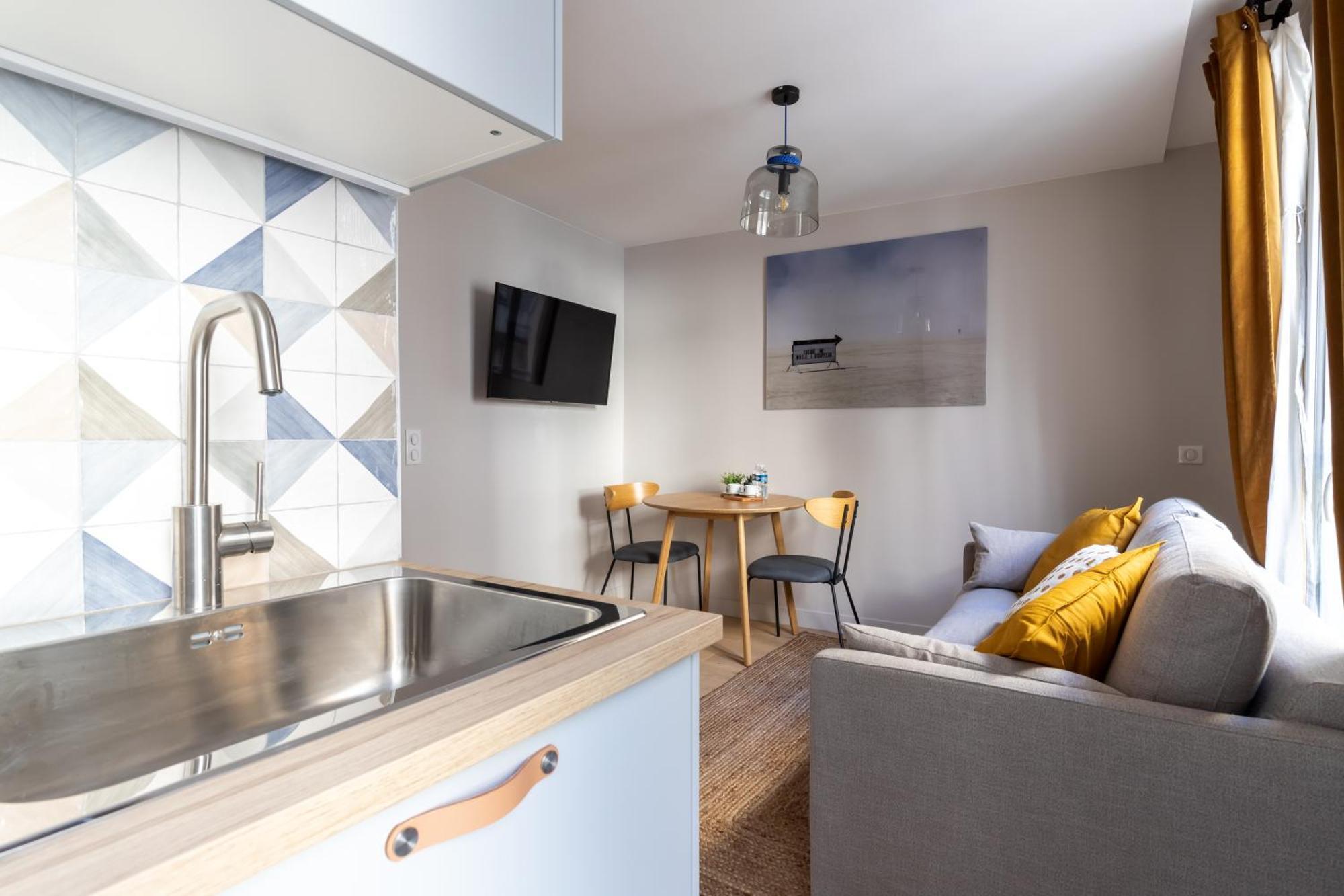 Apartment Relax In A Contemporary Designer