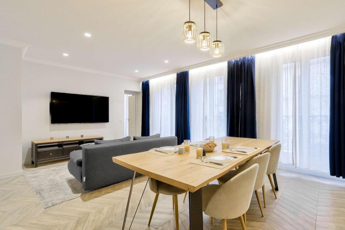 Stylish And New 2br Flat In The Heart Of Apartment *
