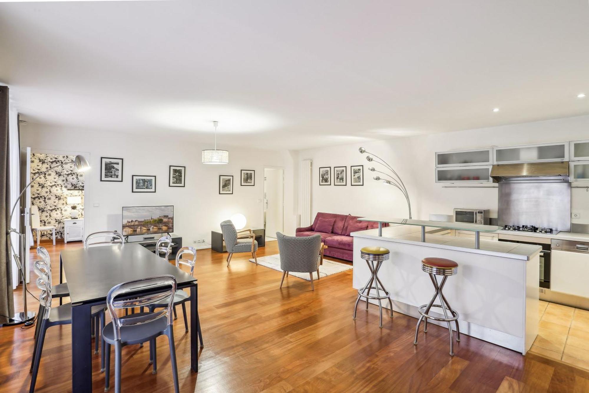 Apartment For Work In Center