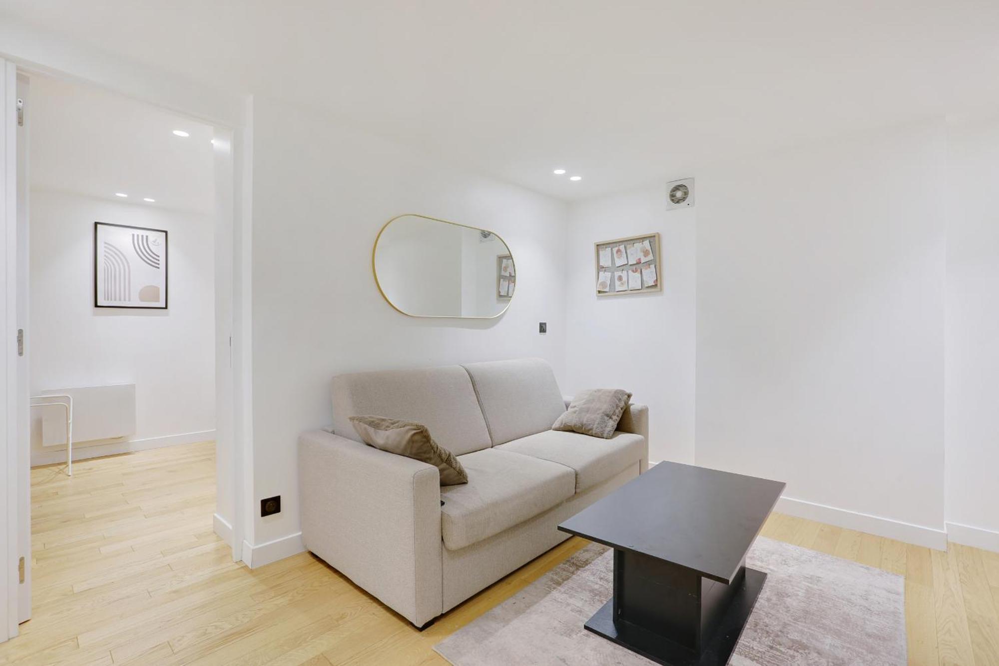 Apartment Beautiful 2 Bdr Duplex In *