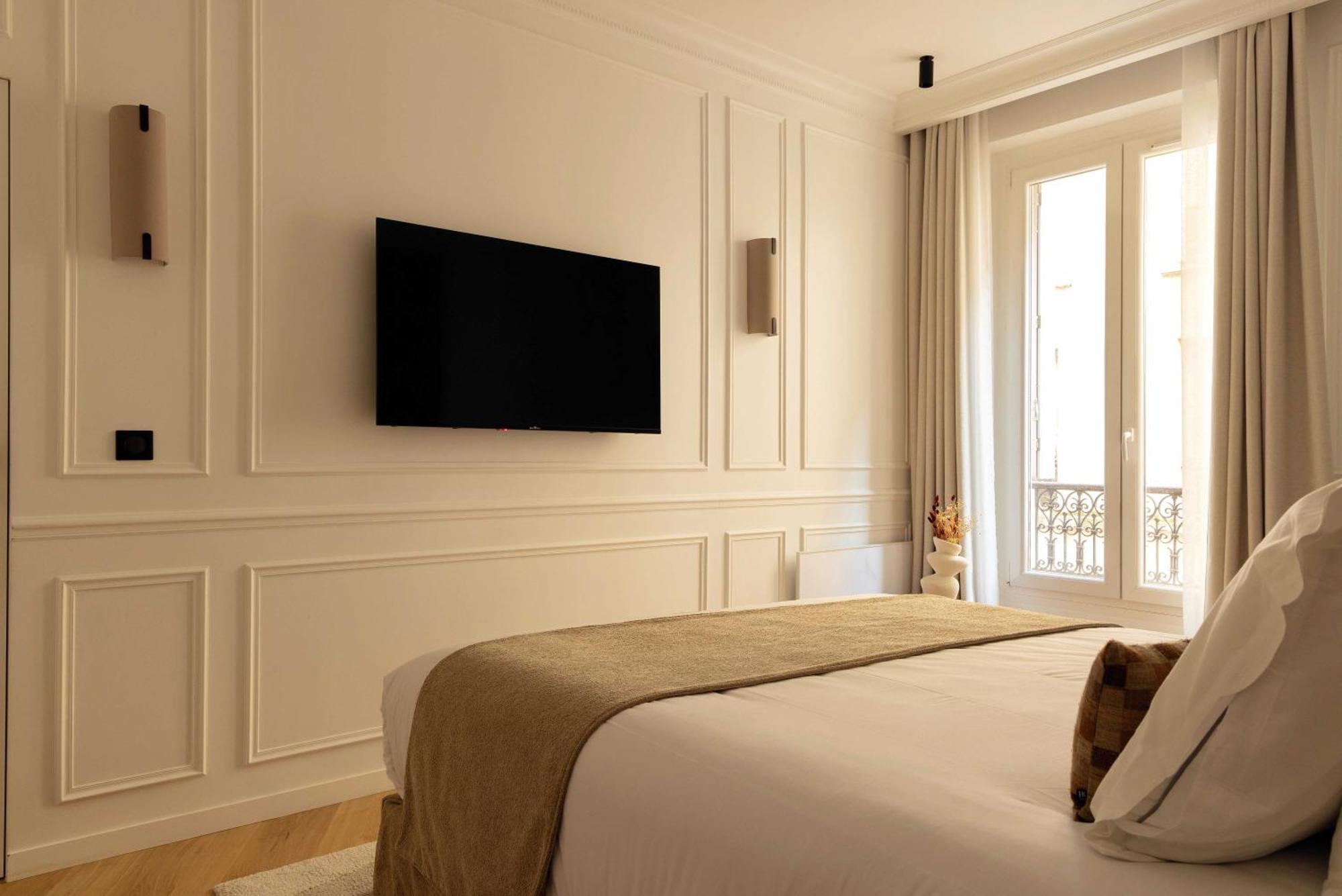 Luxury - Ac - 4br- 8p - Bastille Apartment