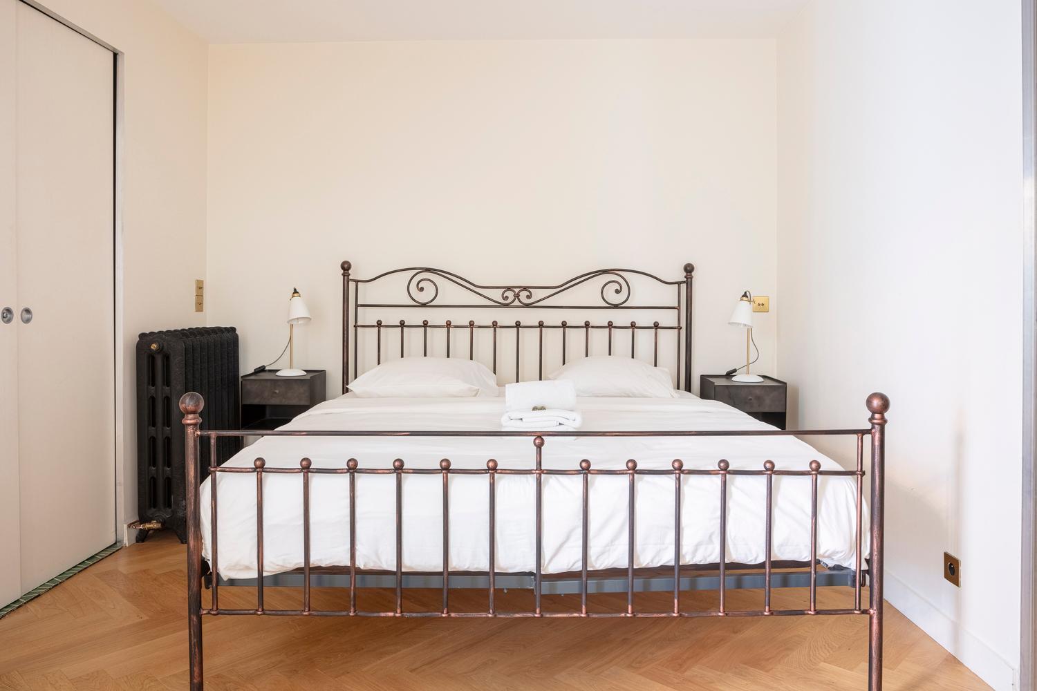 Apartment Parisian Loft With Plenty Of Light And Solarium In Bastille Area *