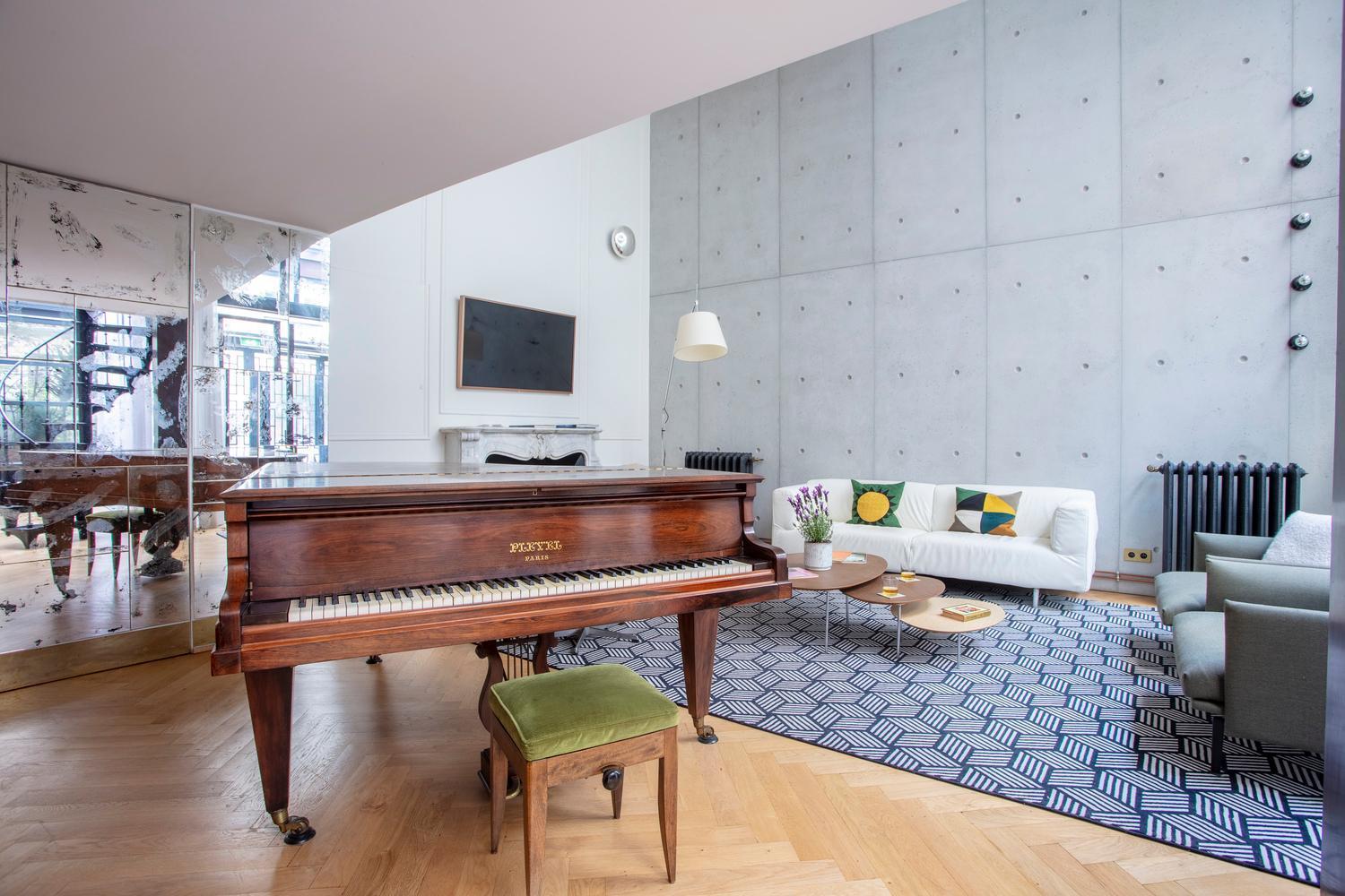 Parisian Loft With Plenty Of Light And Solarium In Bastille Area Apartment Paris