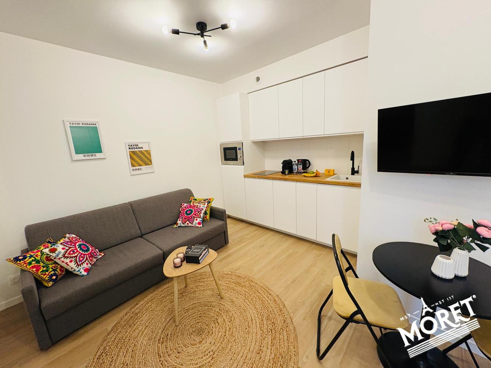 Moret Art Flats Trendy East Aparthotel