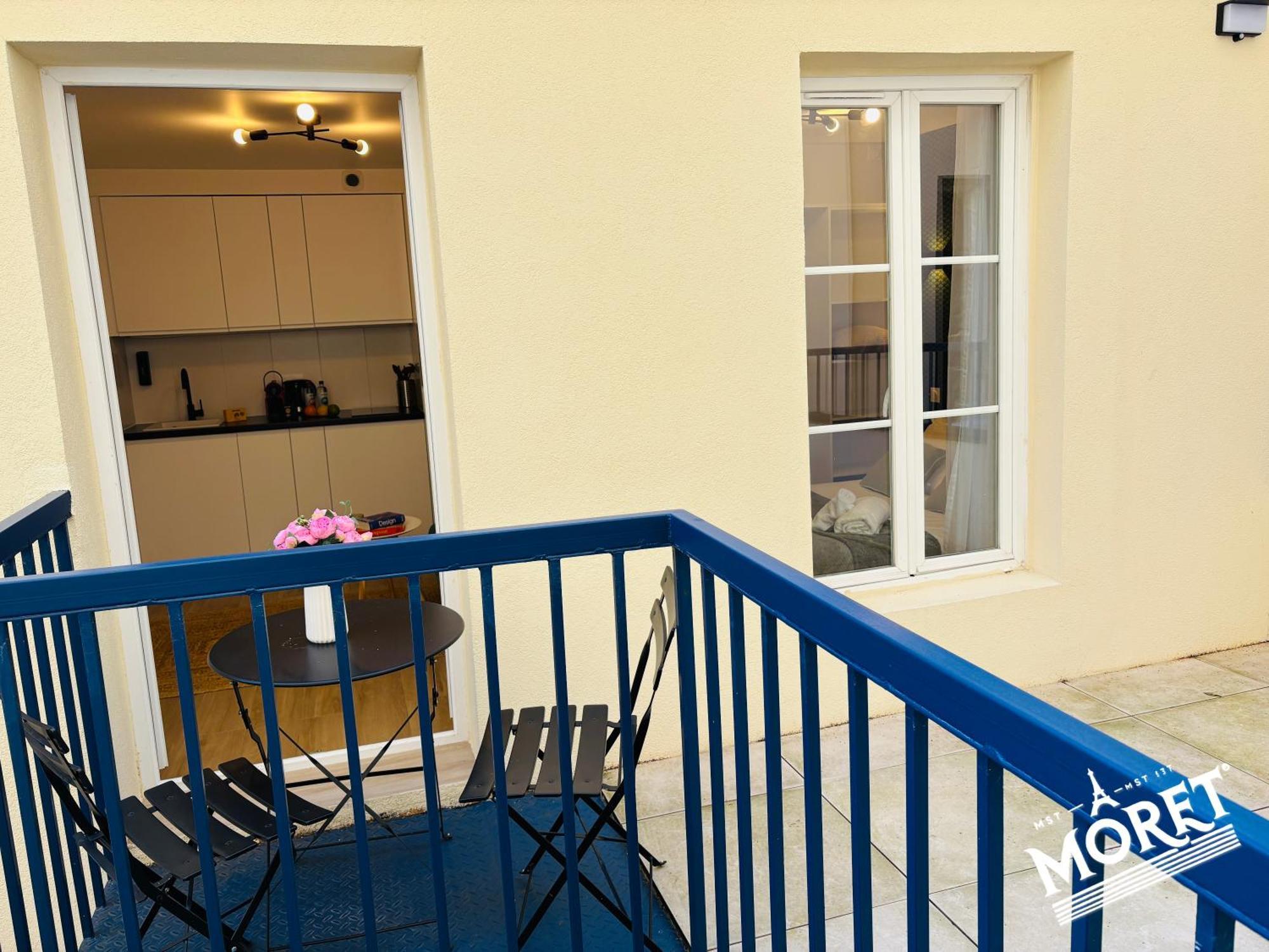 Moret Art Flats Trendy East Aparthotel *