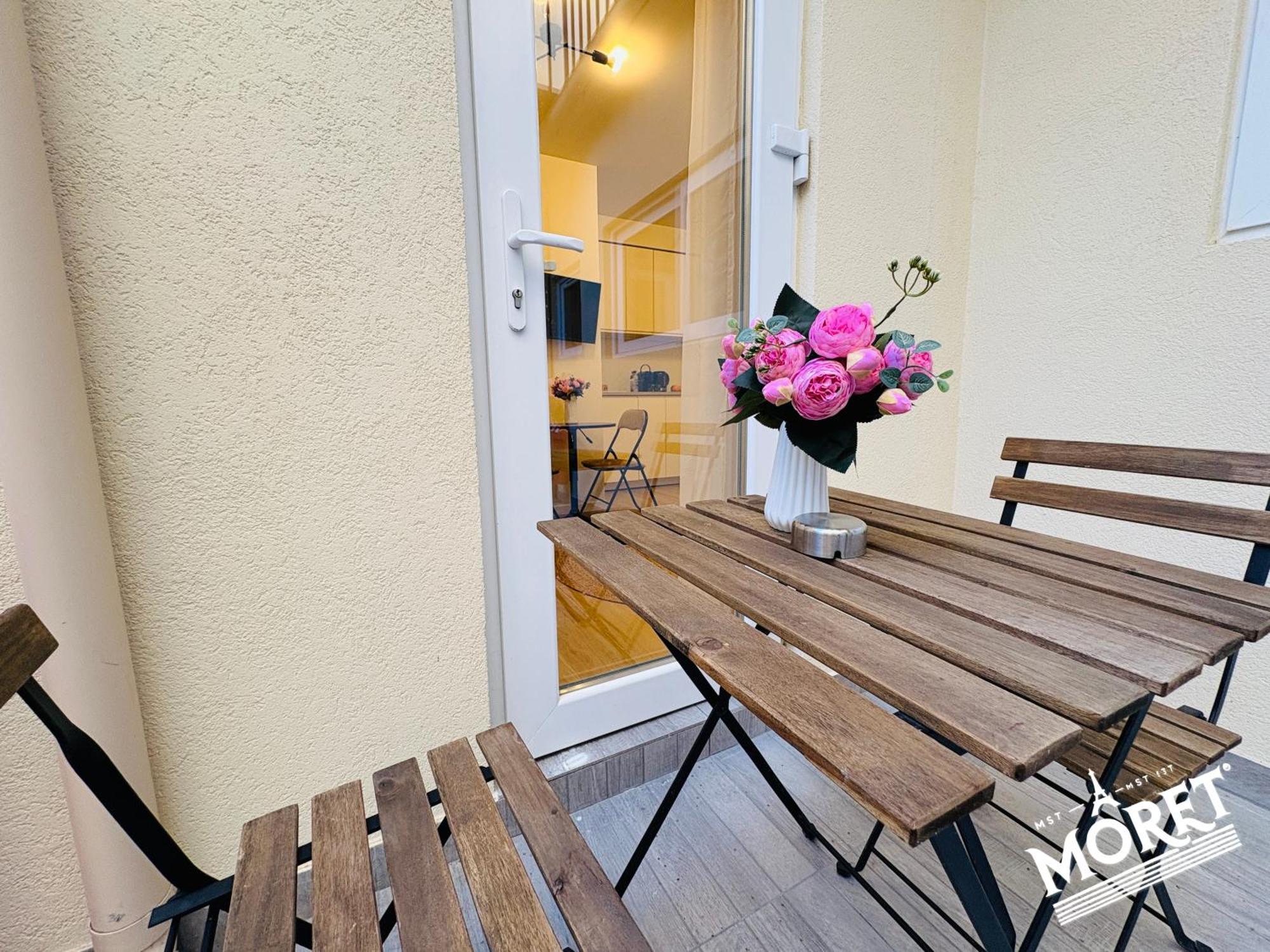 Aparthotel Moret Art Flats Trendy East *