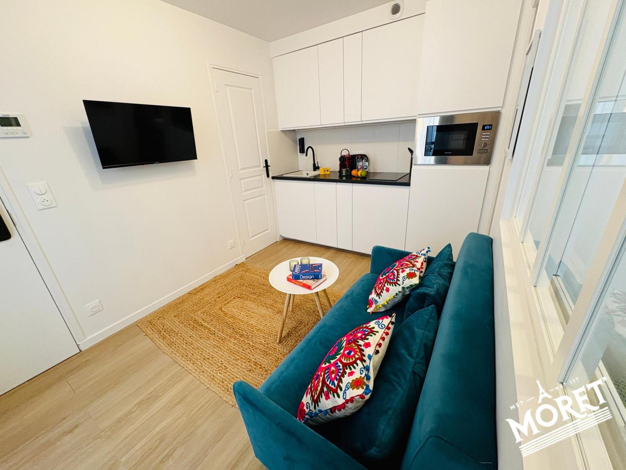 Moret Art Flats Trendy East Aparthotel