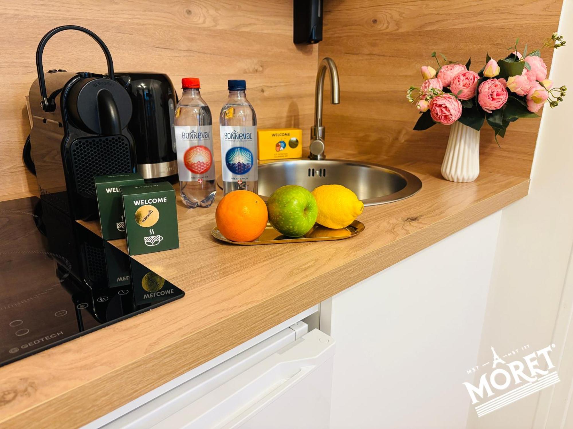 Moret Art Flats Trendy East Aparthotel