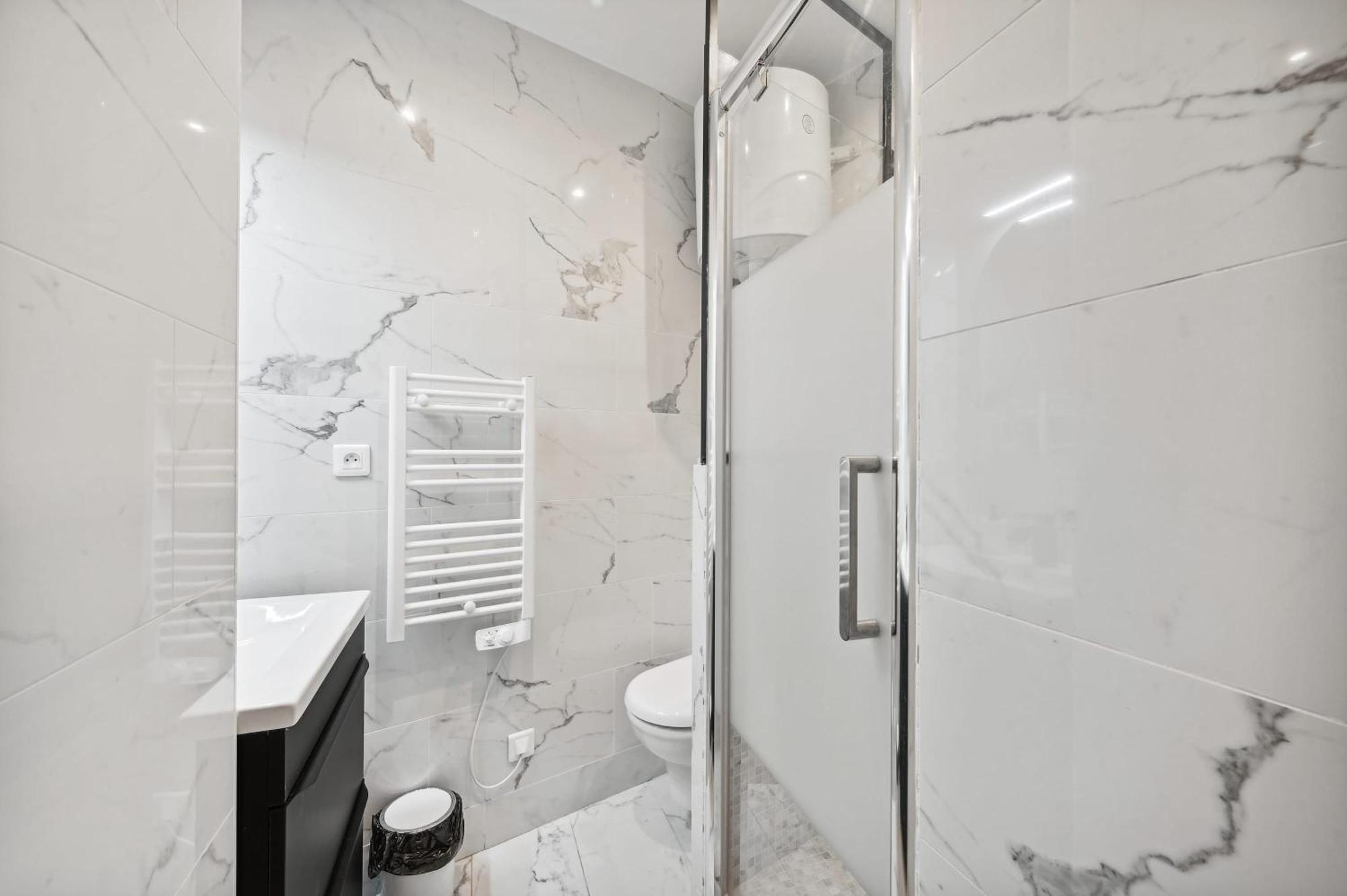 Apartment Spacieux Et Lumineux Dans Le 15 Arrondissement Paris