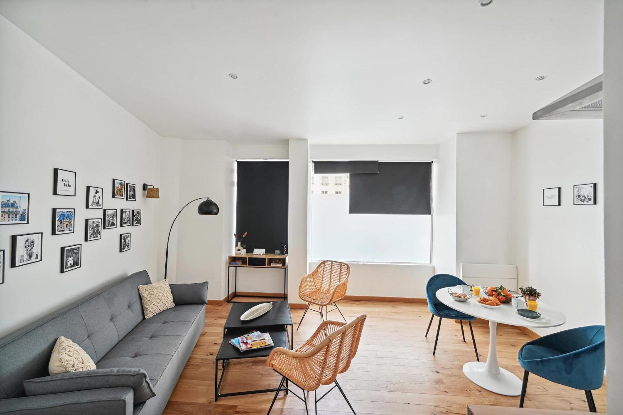 Apartment Spacieux Et Lumineux Dans Le 15 Arrondissement *