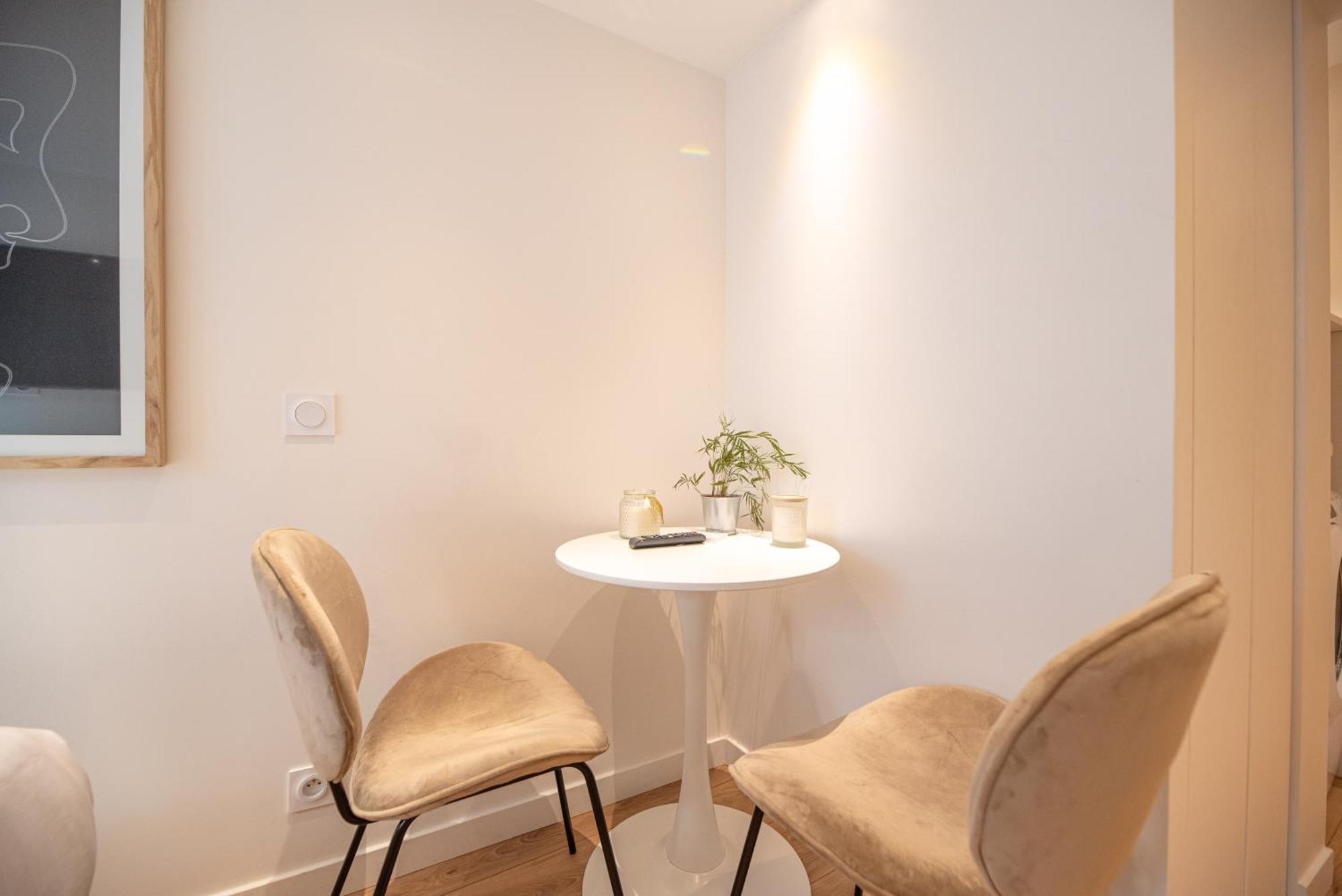 Apartment Cia - Pierre Fontaine *