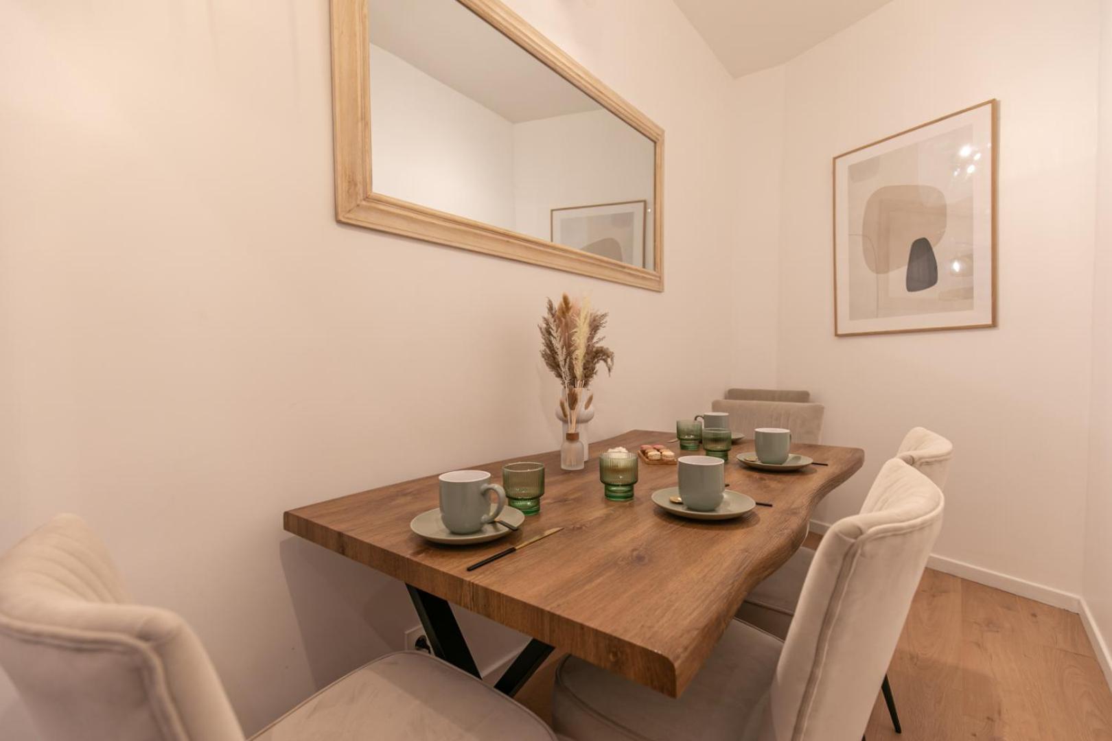 Mba - Courcelles - Splendide Apartment *