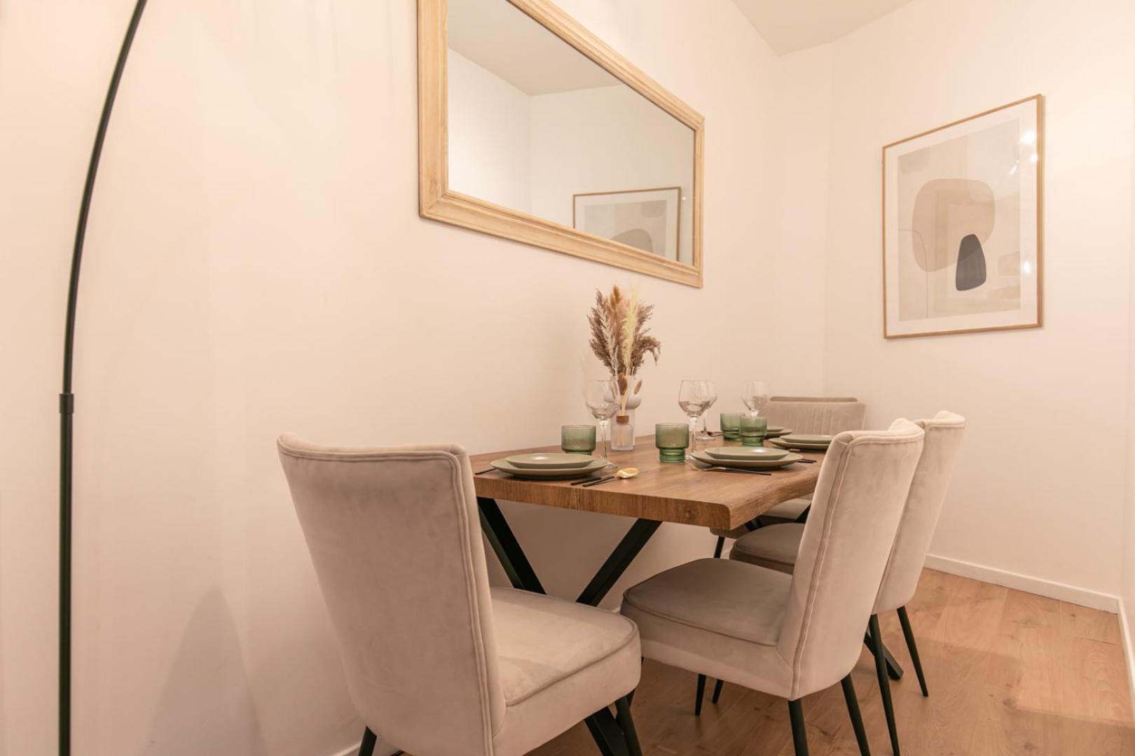 Mba - Courcelles - Splendide Apartment
