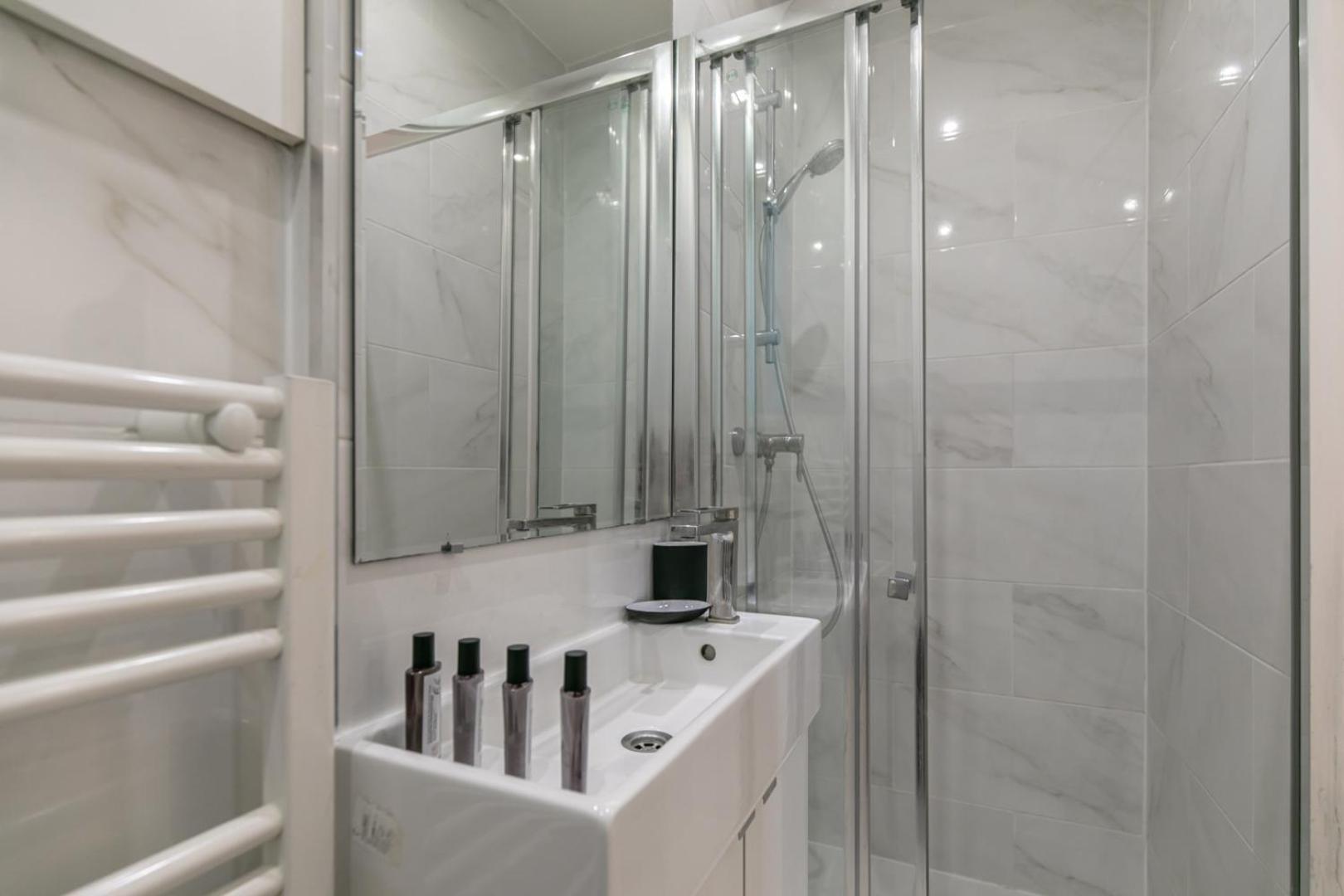 Apartment Mba - Courcelles - Splendide