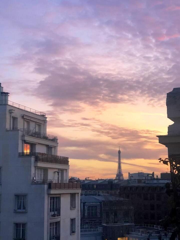 Eiffel Tower View Arc Triomphe Champs Elysees Area *