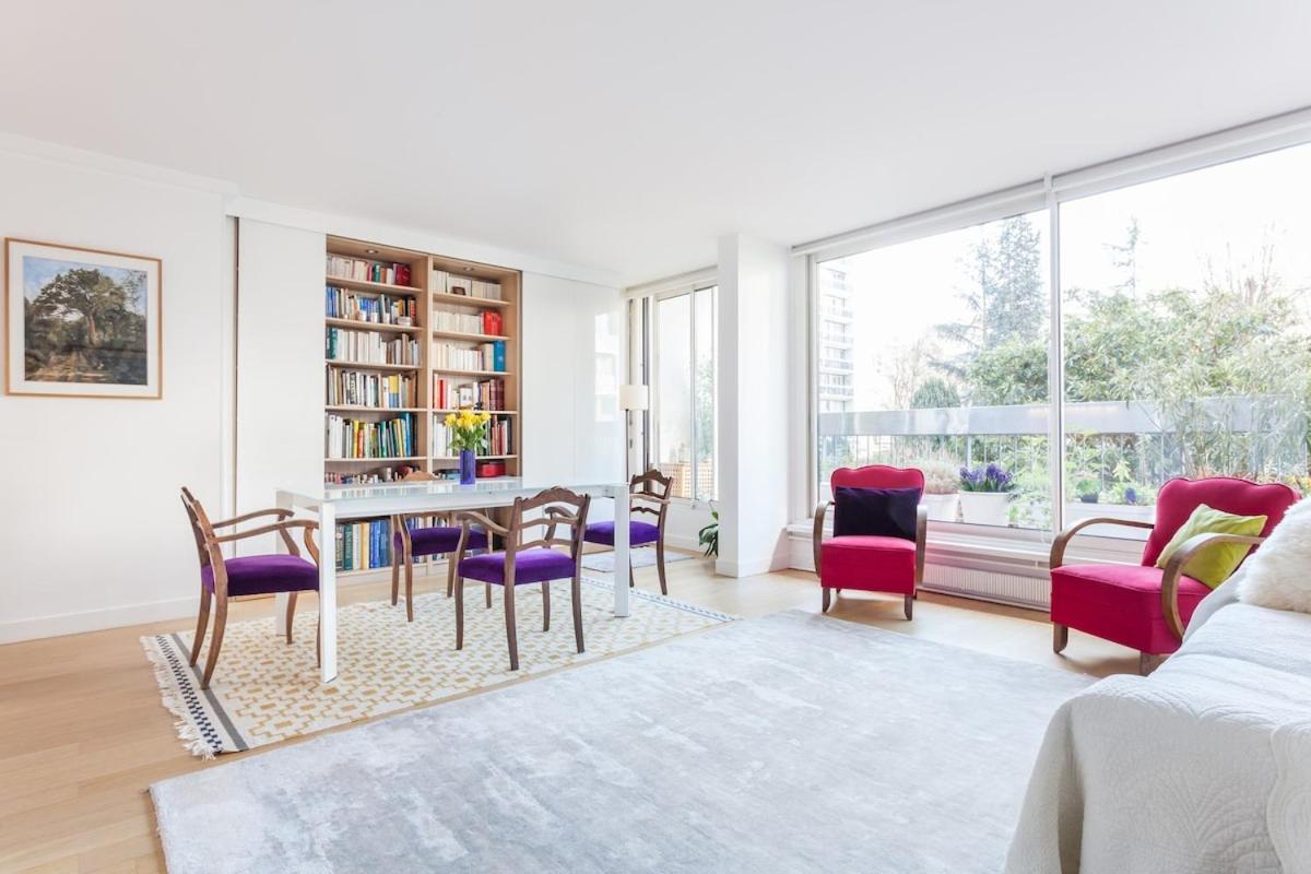 Beautiful Centre In Garden Apartment Paris