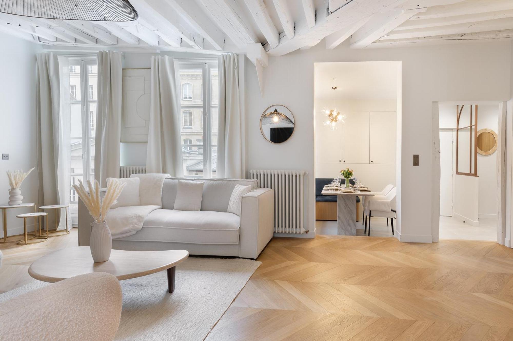 Luxury Saint Honore I Apartment