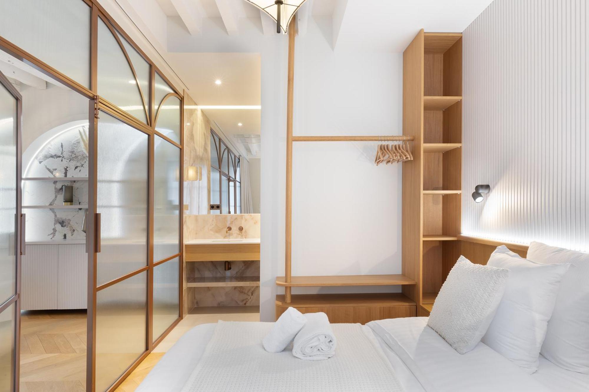 Apartment Luxury Saint Honore I Paris