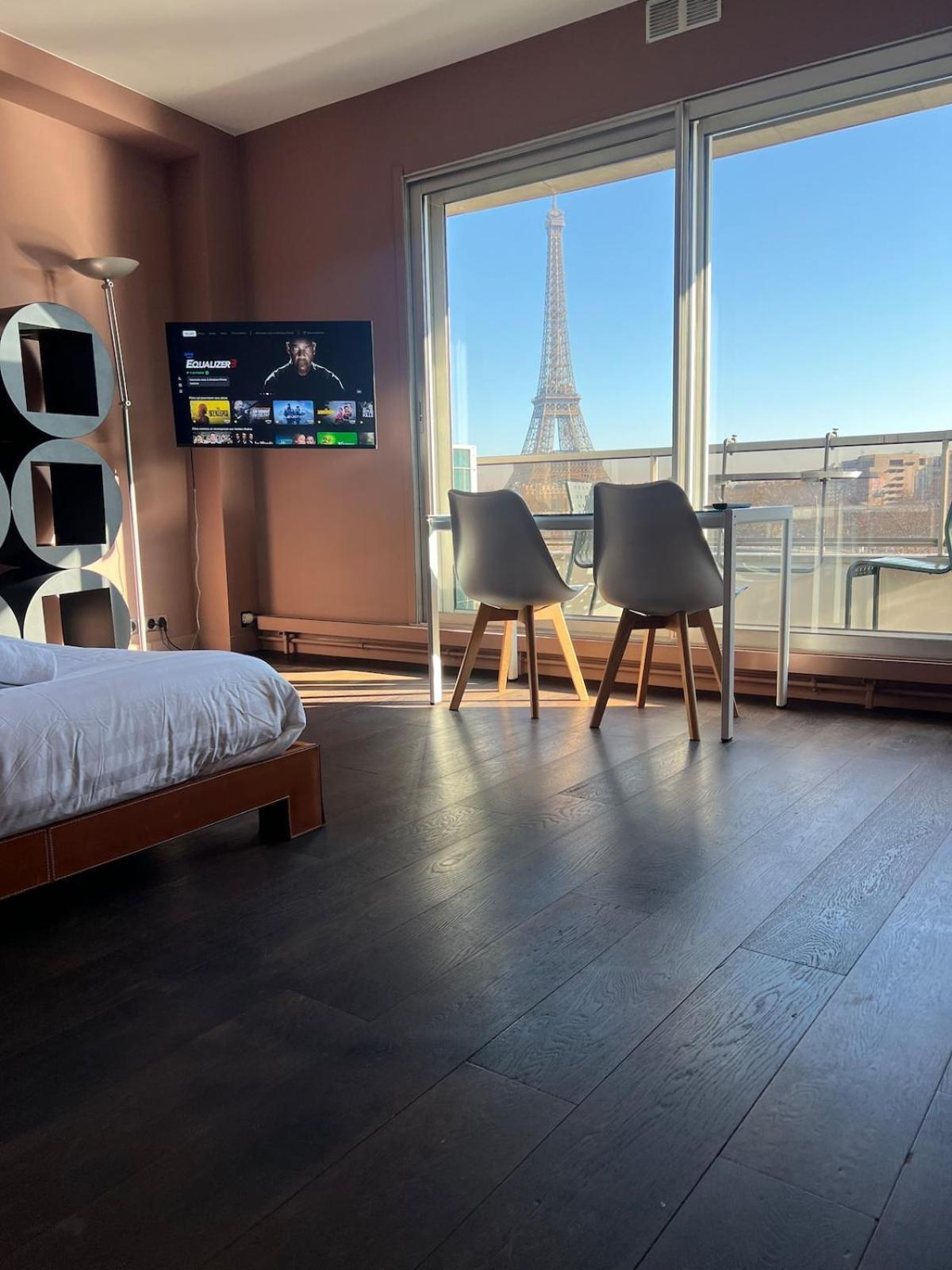 Luxury View Eiffel Tower 16th Trocadero