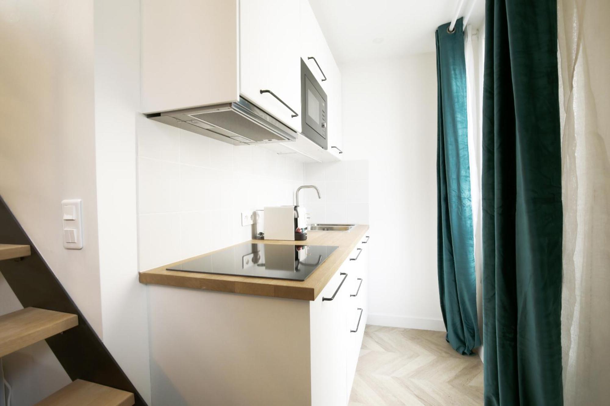 Relish Baguette In Light-filled Duplex * Paris