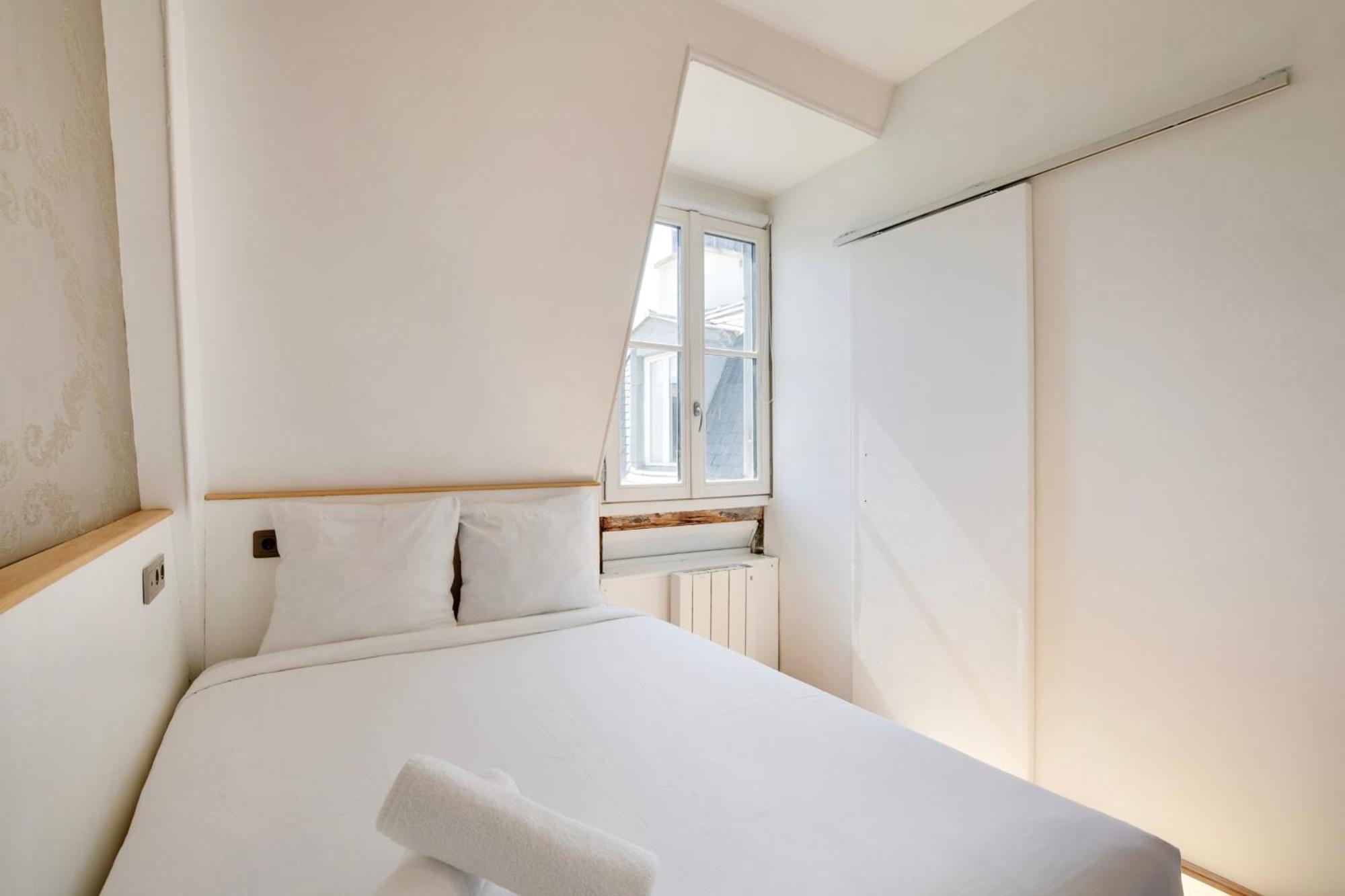 Apartment Marais - Rosiers Charming 2 Peoples *