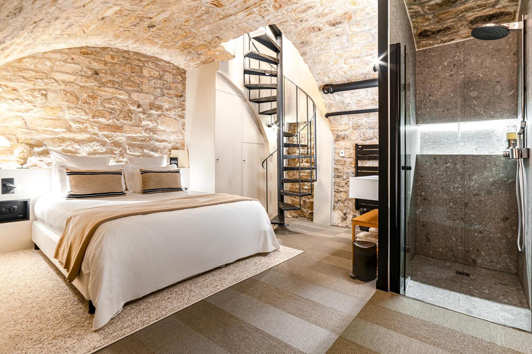 Apartment Luxury 2br In Charming Courtyard Le Marais