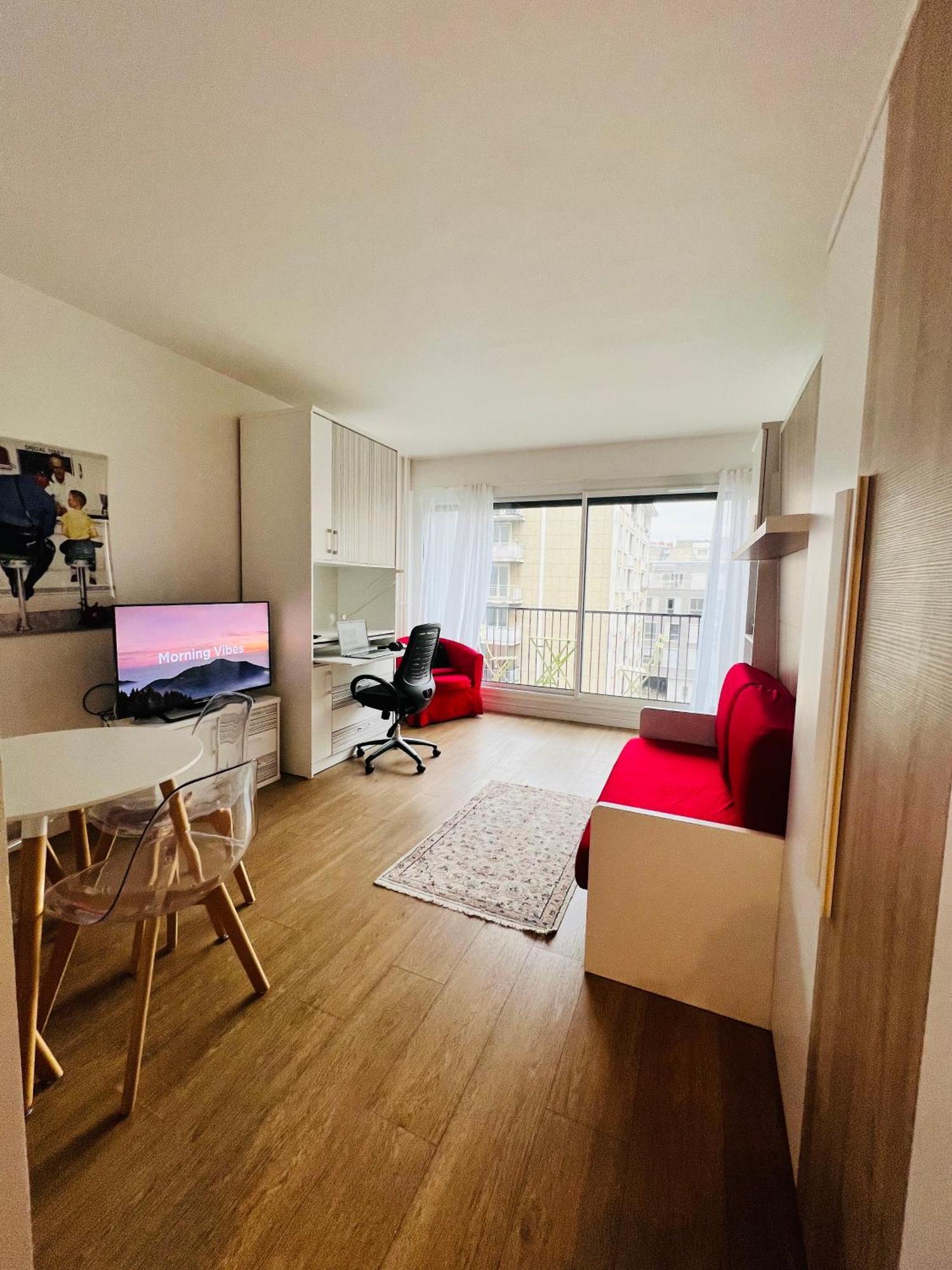 Cosy Near Eiffel Tour *