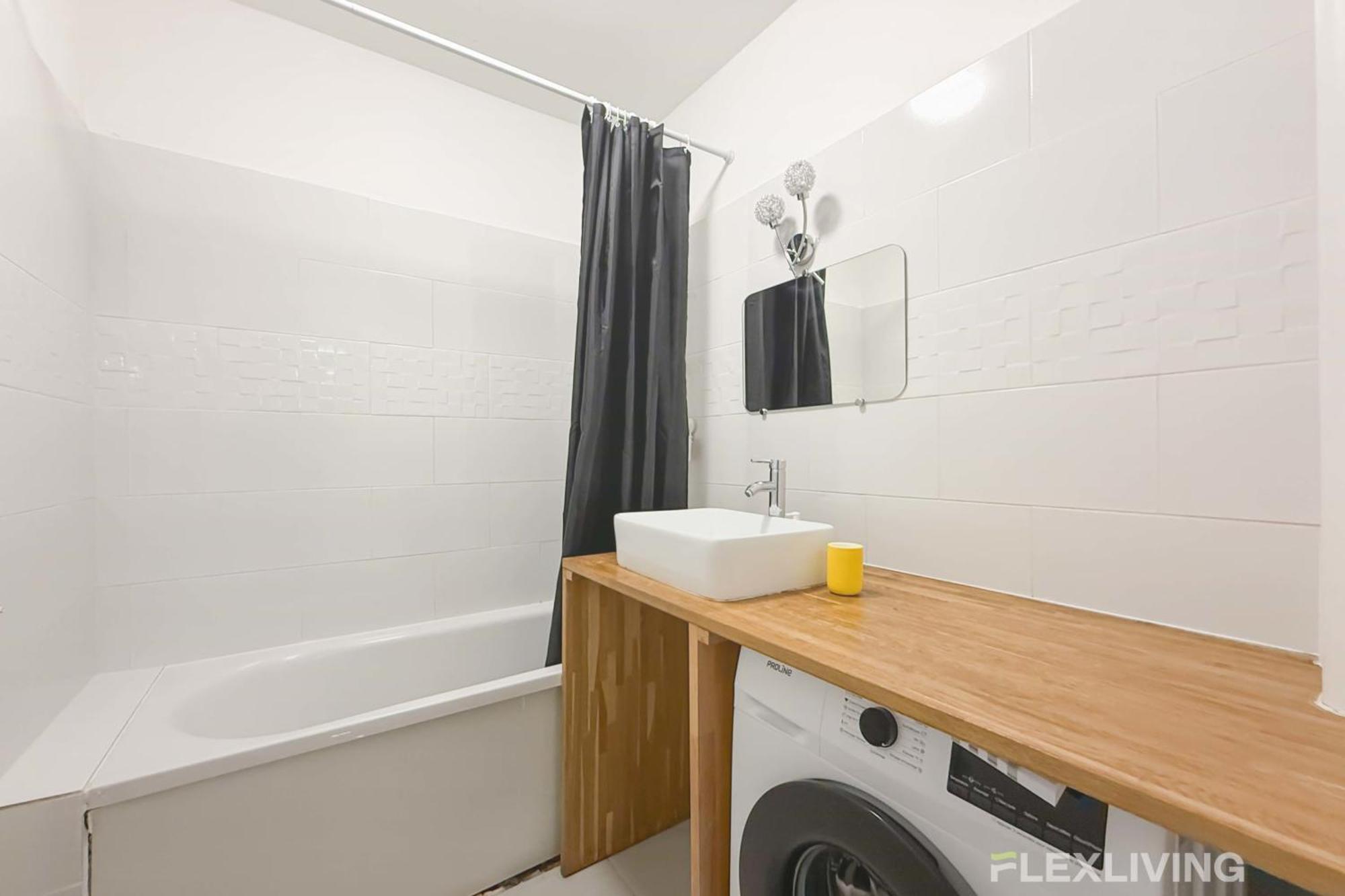 Flexliving - T2 - Philippe Auguste Apartment