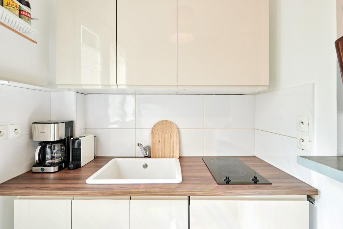 Ney - 2 Bedrooms 1 Living Apartment *