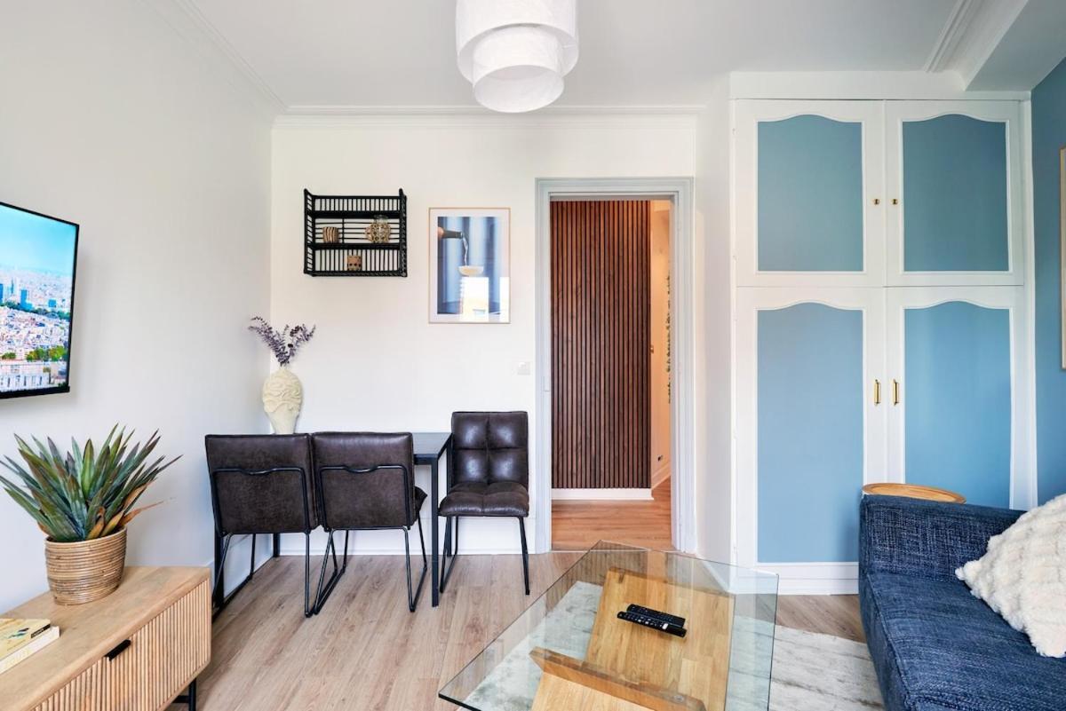 Ney - 2 Bedrooms 1 Living
