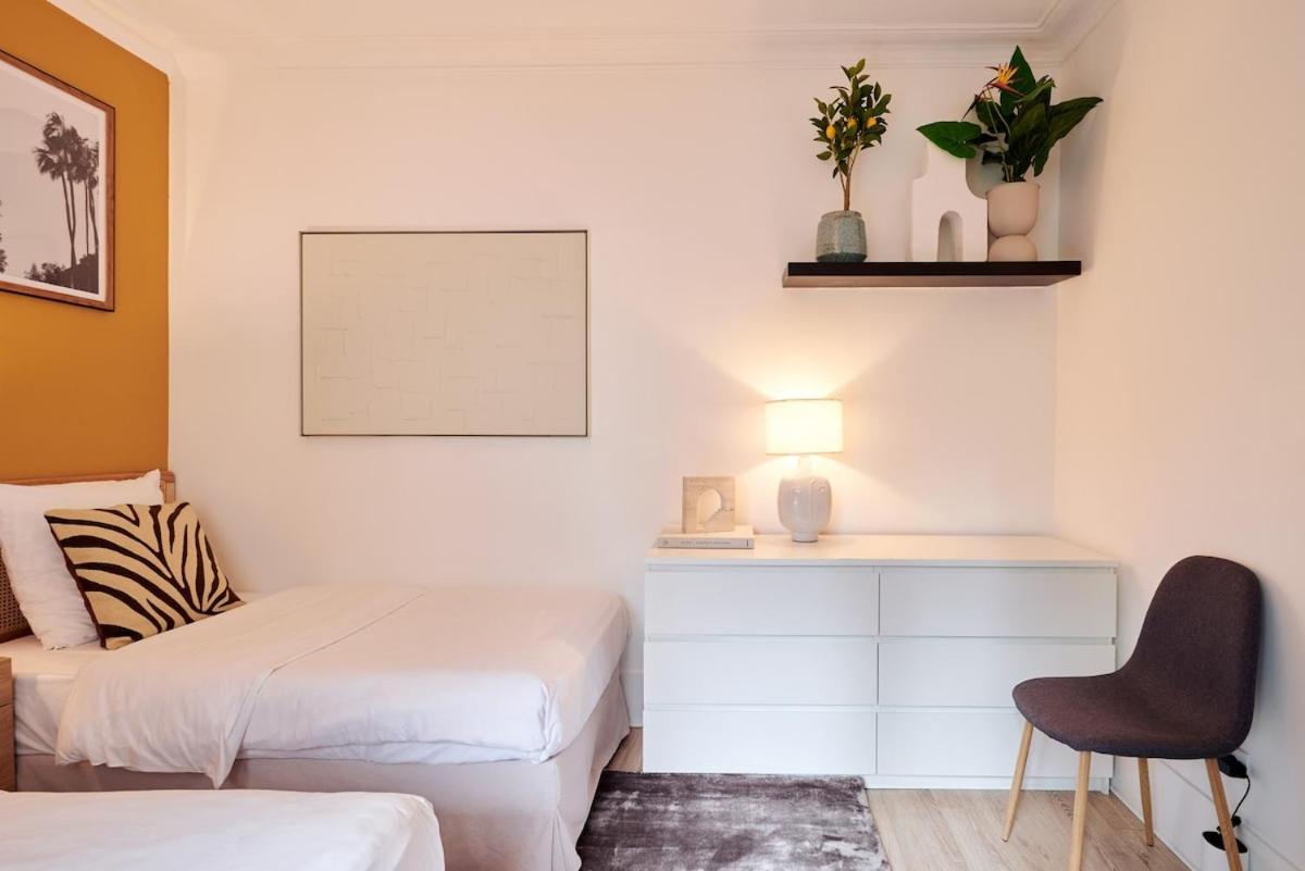 Ney - 2 Bedrooms 1 Living Apartment