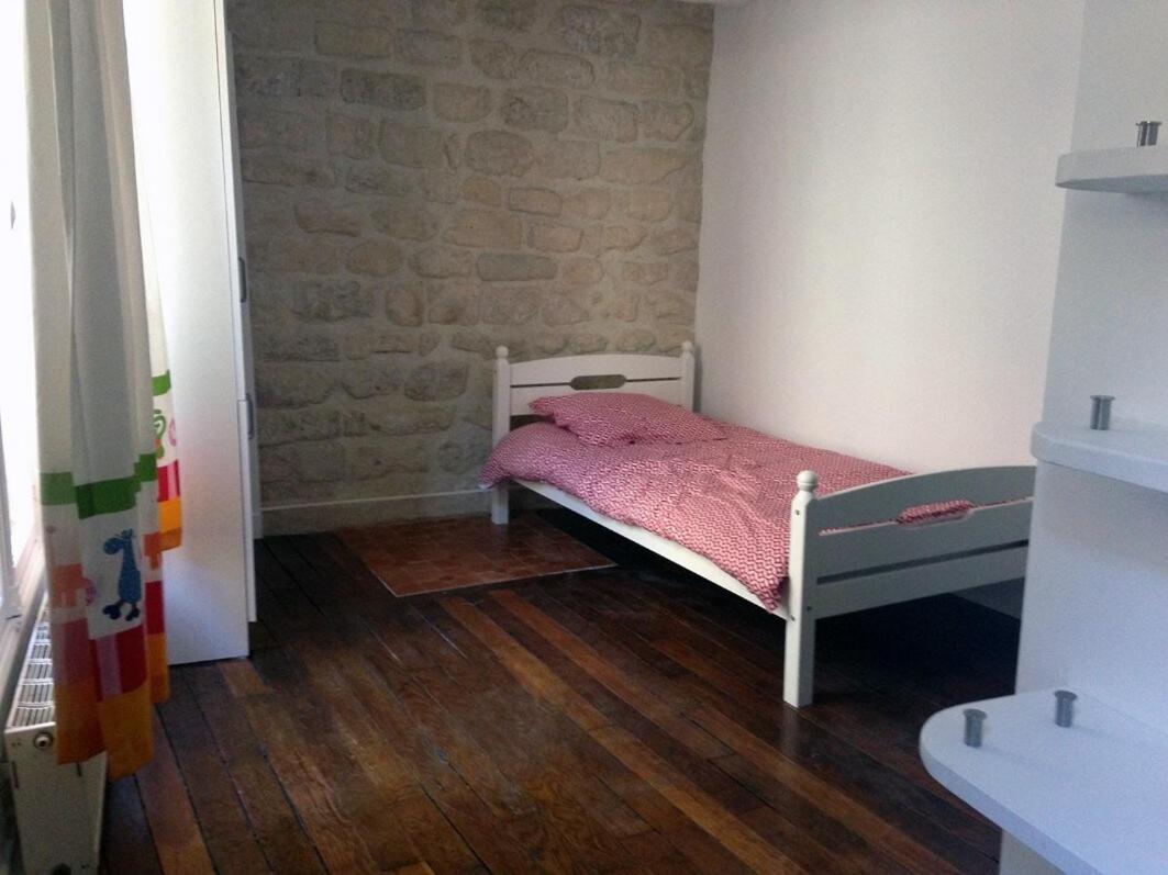 Charming 2-bedroom Duplex Bastille Apartment