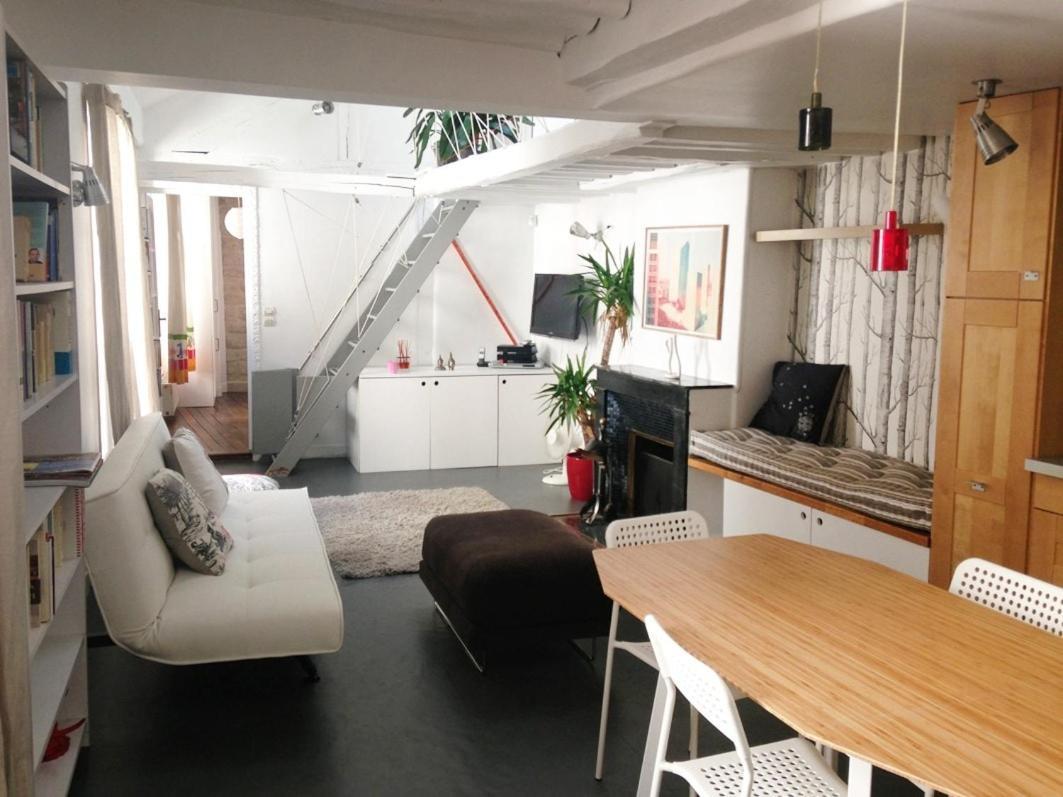 Charming 2-bedroom Duplex Bastille *
