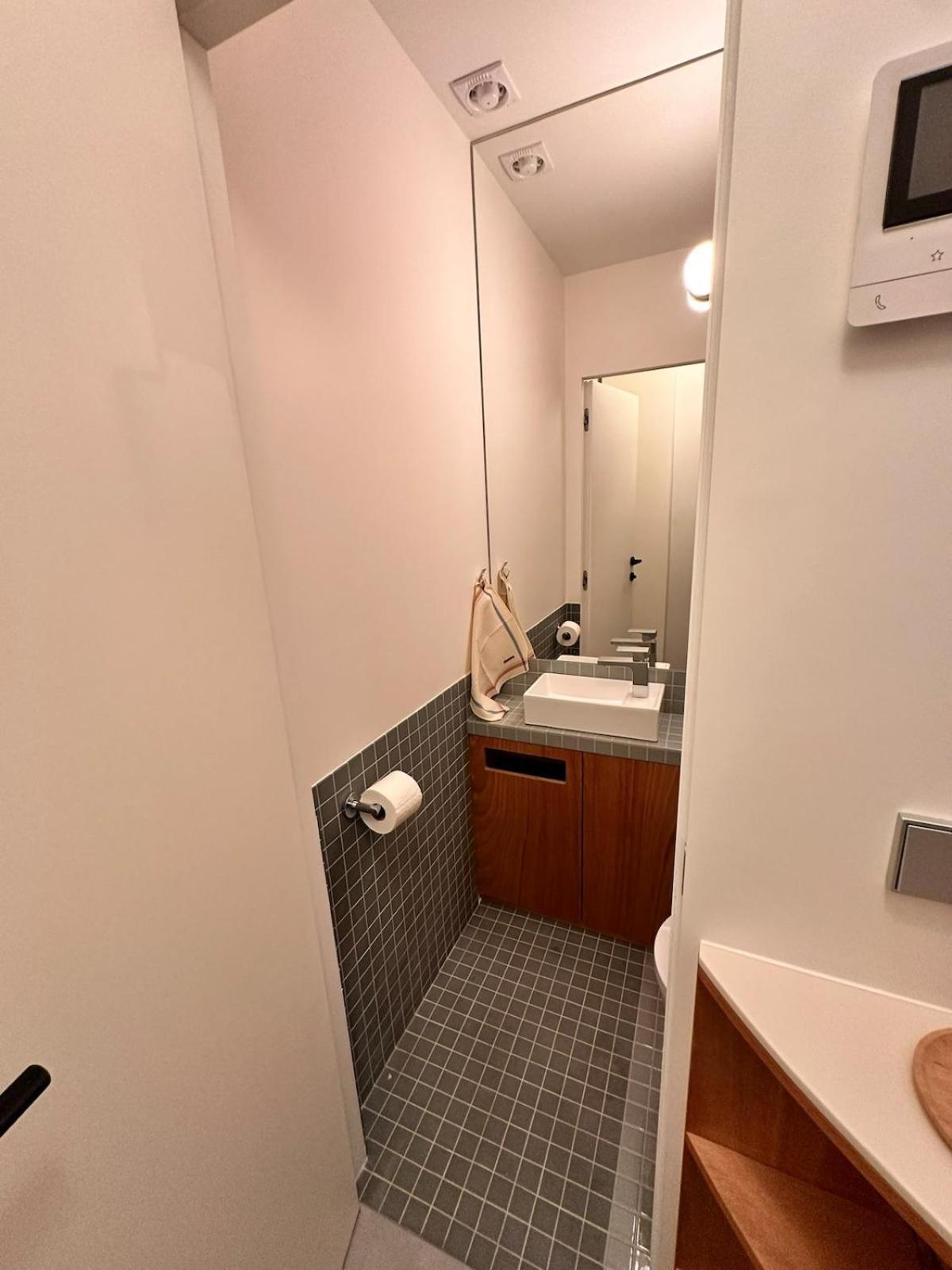 Apartment Charming 3-room In Montmartre *