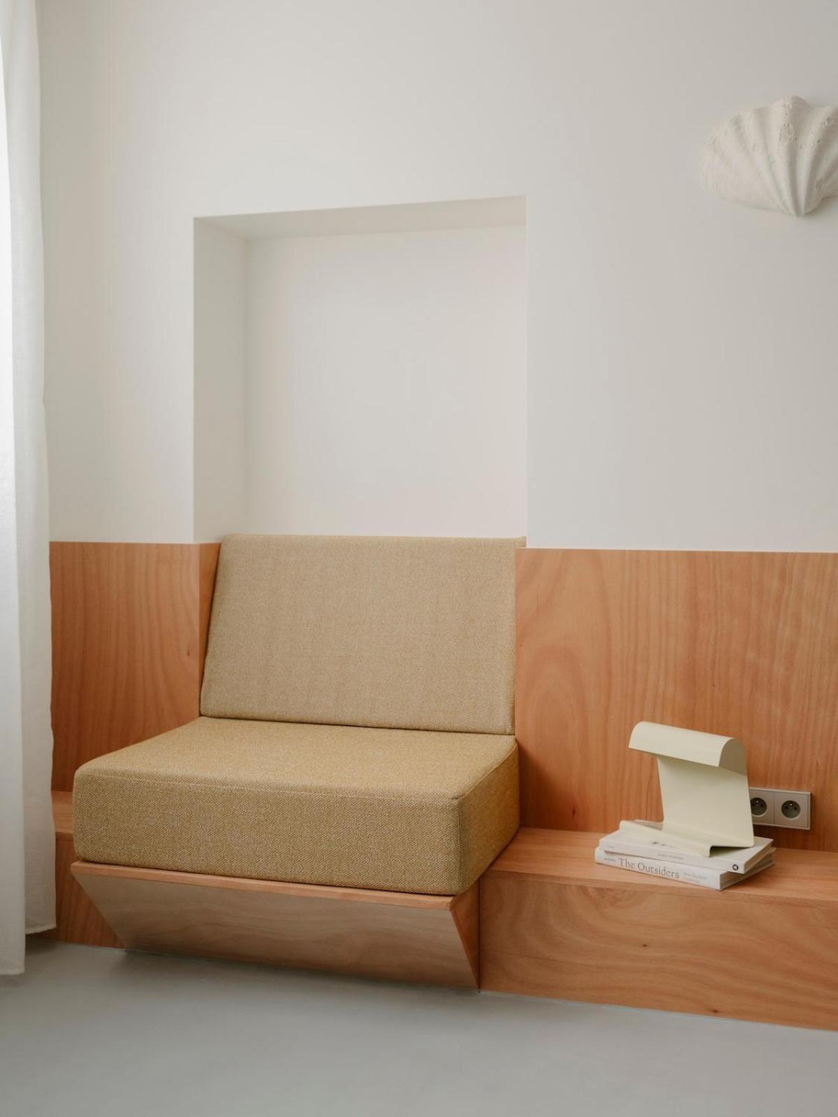 Charming 3-room In Montmartre Paris