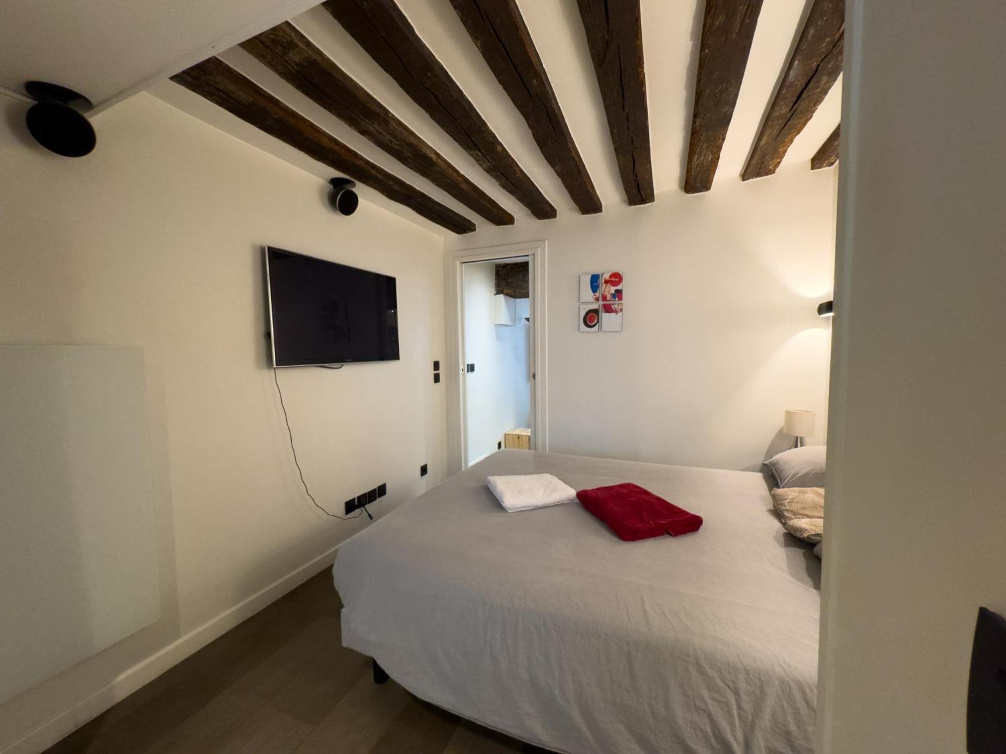 Appartement Design Au Coeur Du Marais *