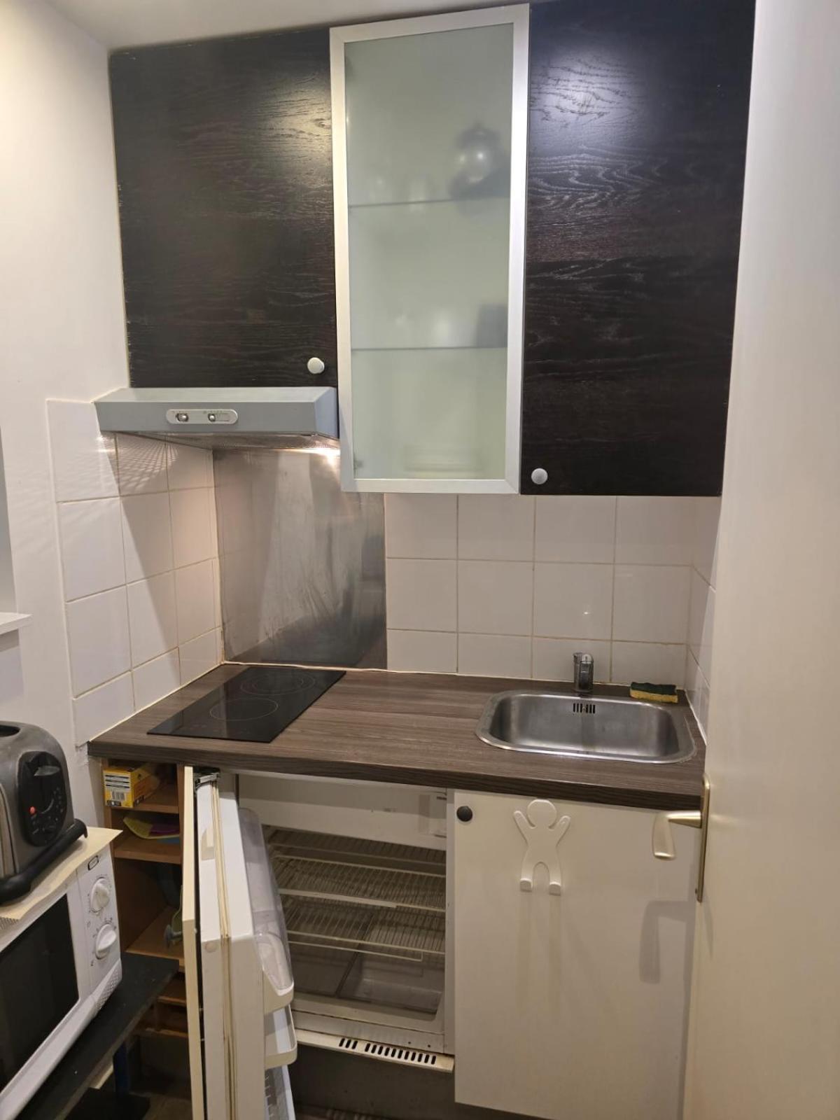 Cosy Close Eiffel Tower Apartment Paris