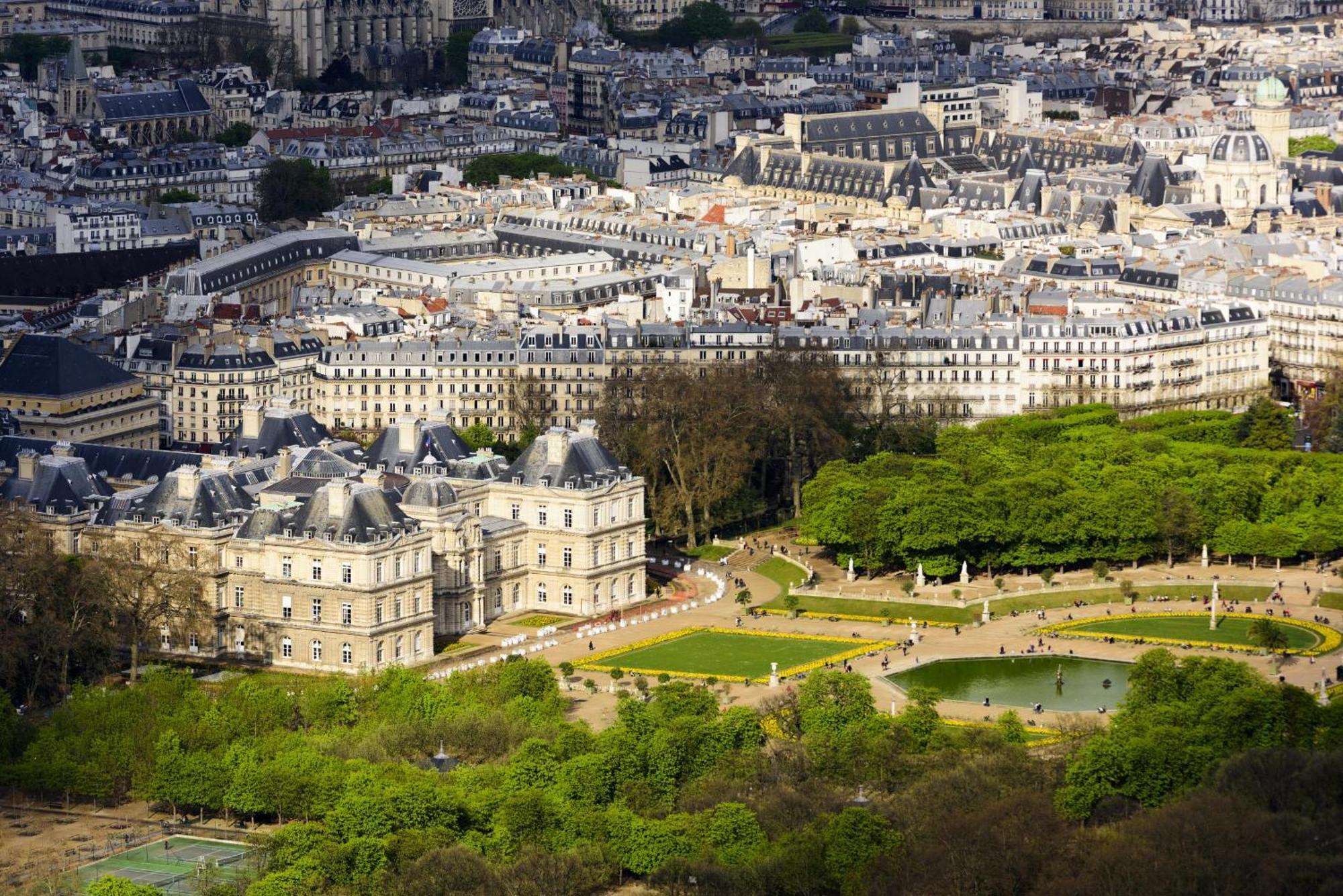 Luxembourg Garden Family Flat Delight * Paris