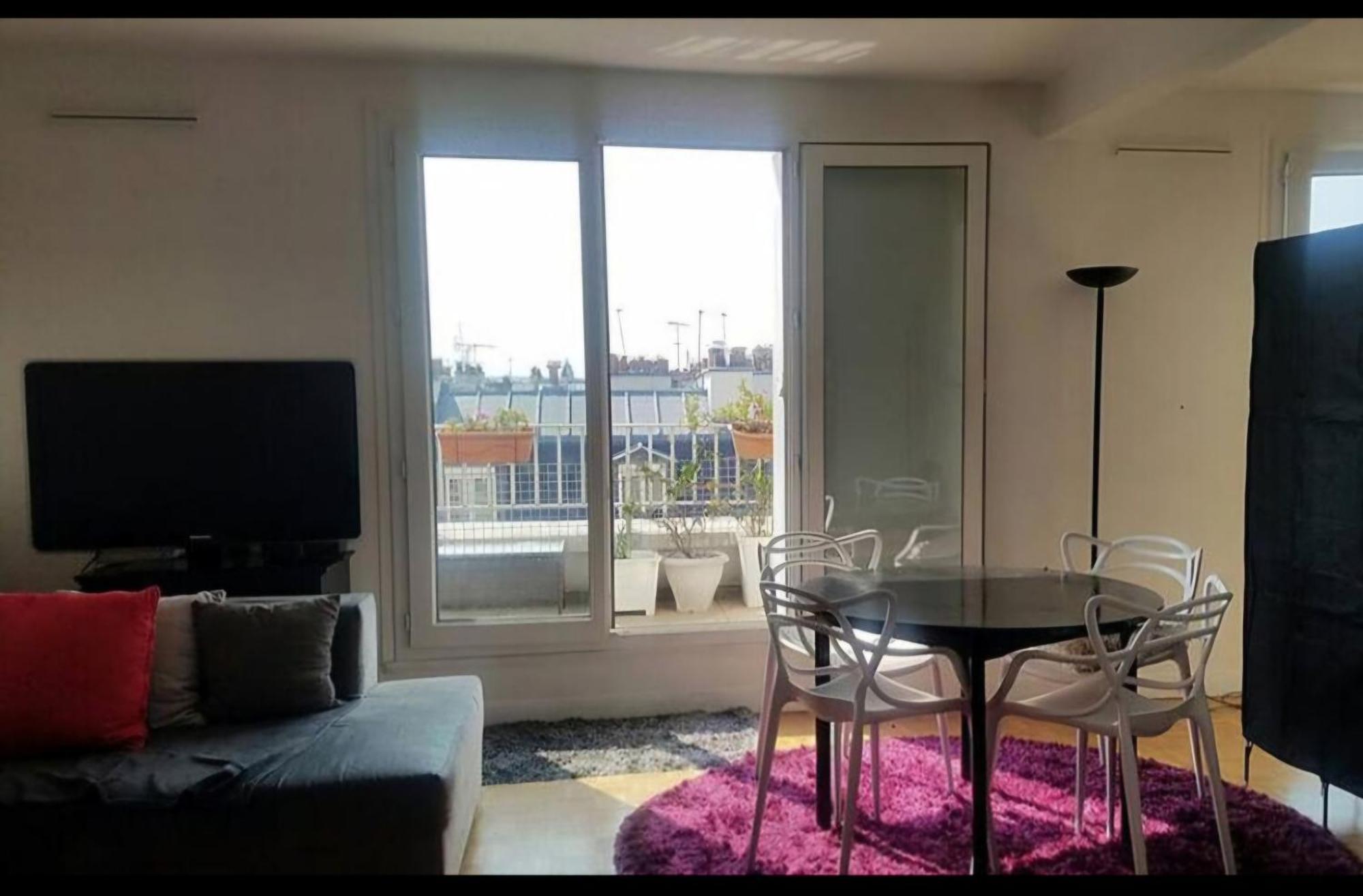 Apartment Floor & Terrace With View Paris