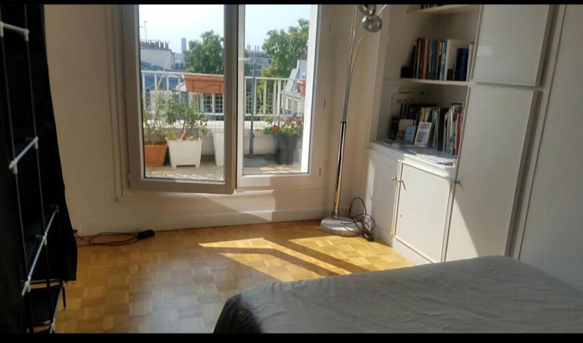Floor & Terrace With View Paris
