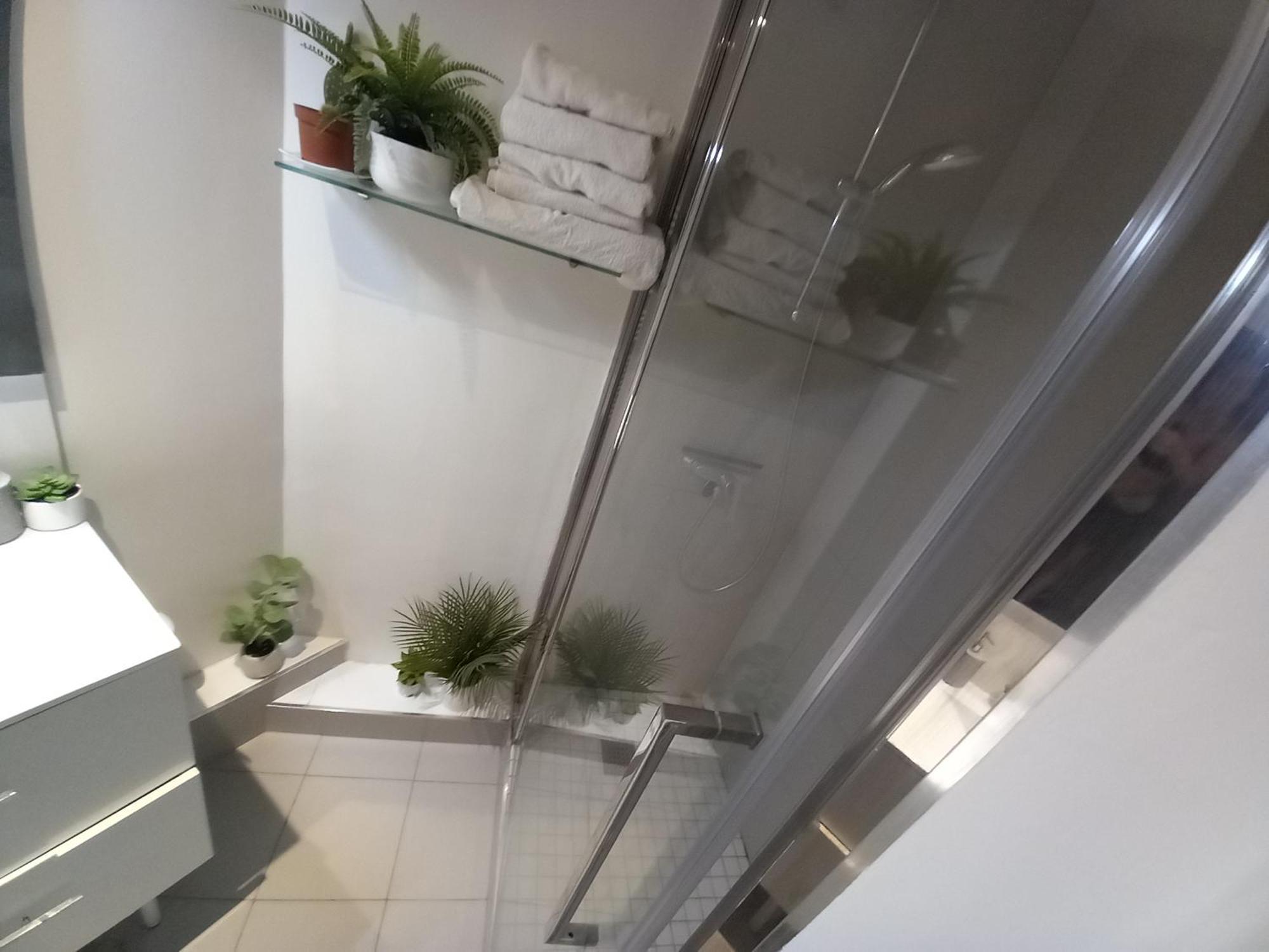 Gare Montparnasse 1minute,center 6 Eme ,close To Eiffel Tour And Louvre Meusm ,amusing Place Apartment