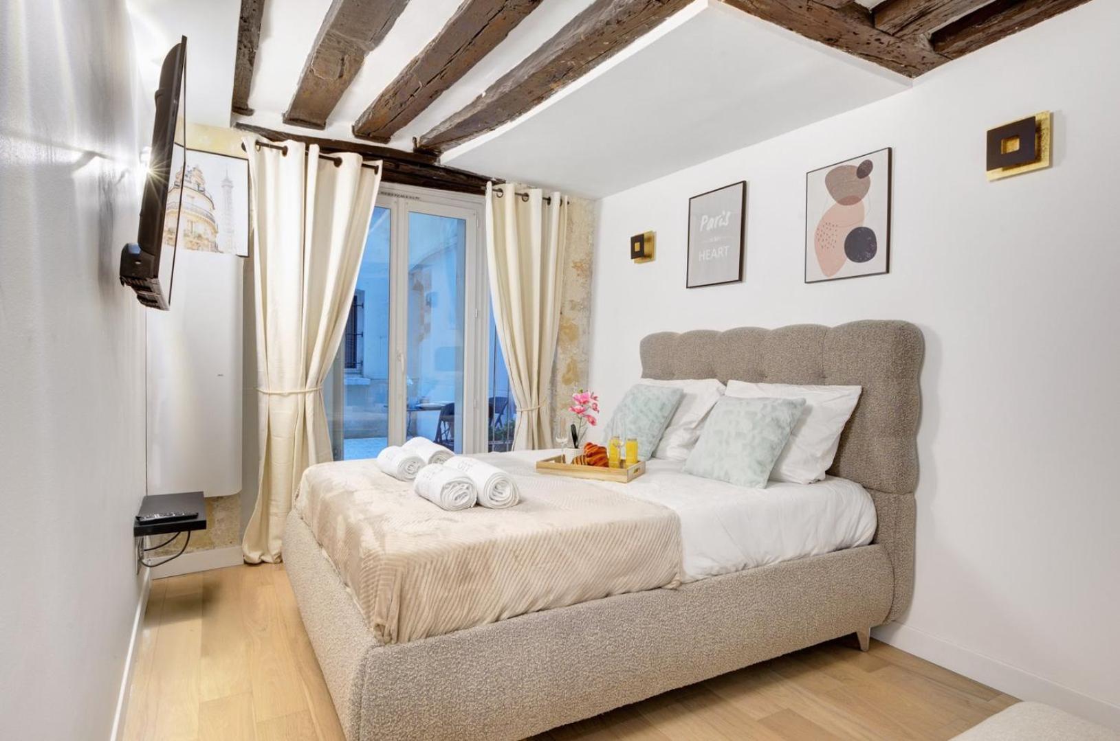 Apartment Marie Stuart Montorgueil Elegance Paris