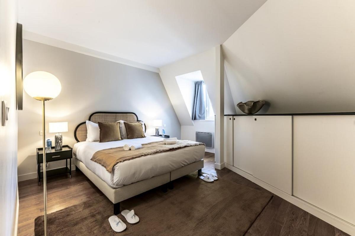 Apartment Amazing 4bedrooms Champs Elysees Paris