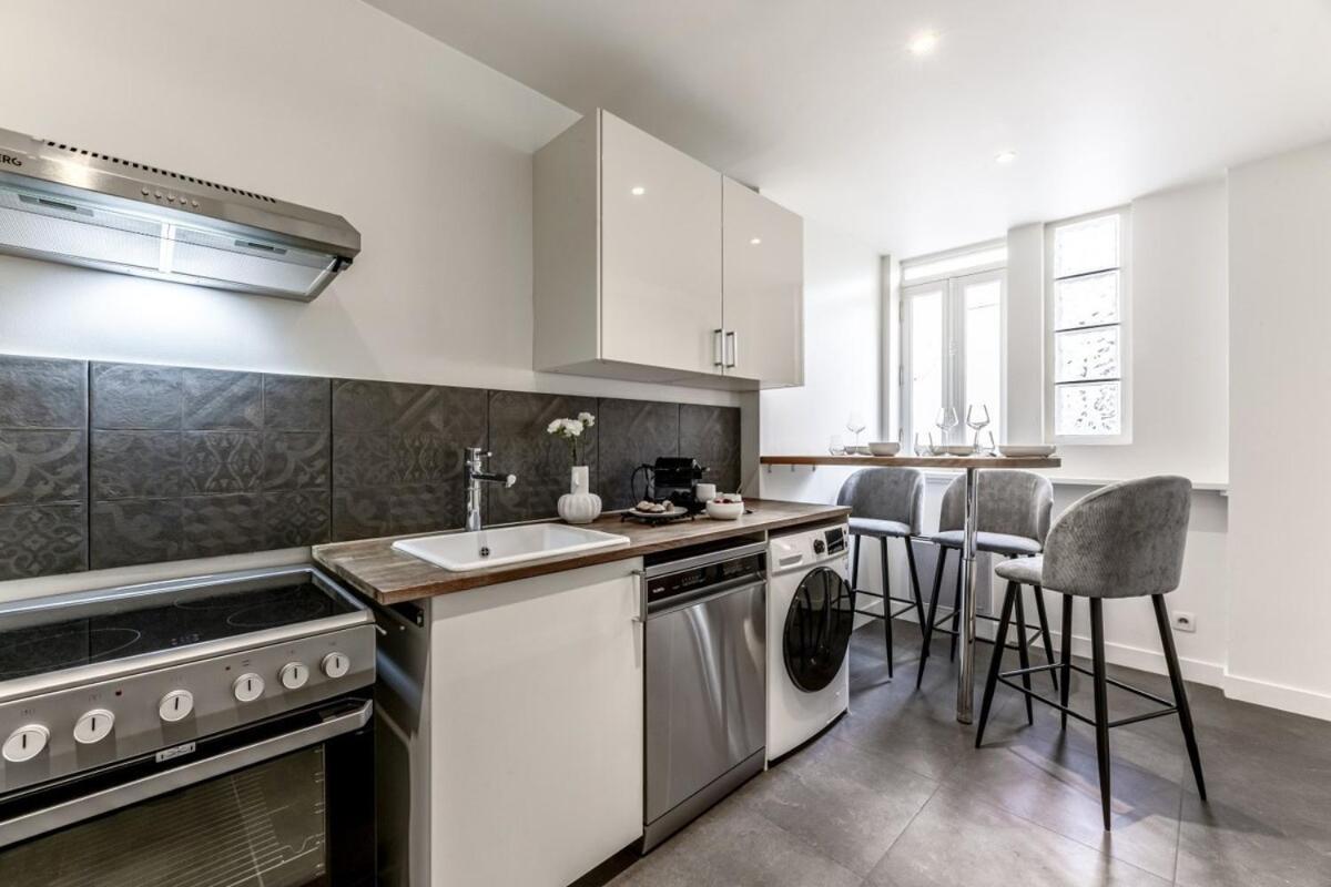 Amazing 4bedrooms Champs Elysees Apartment