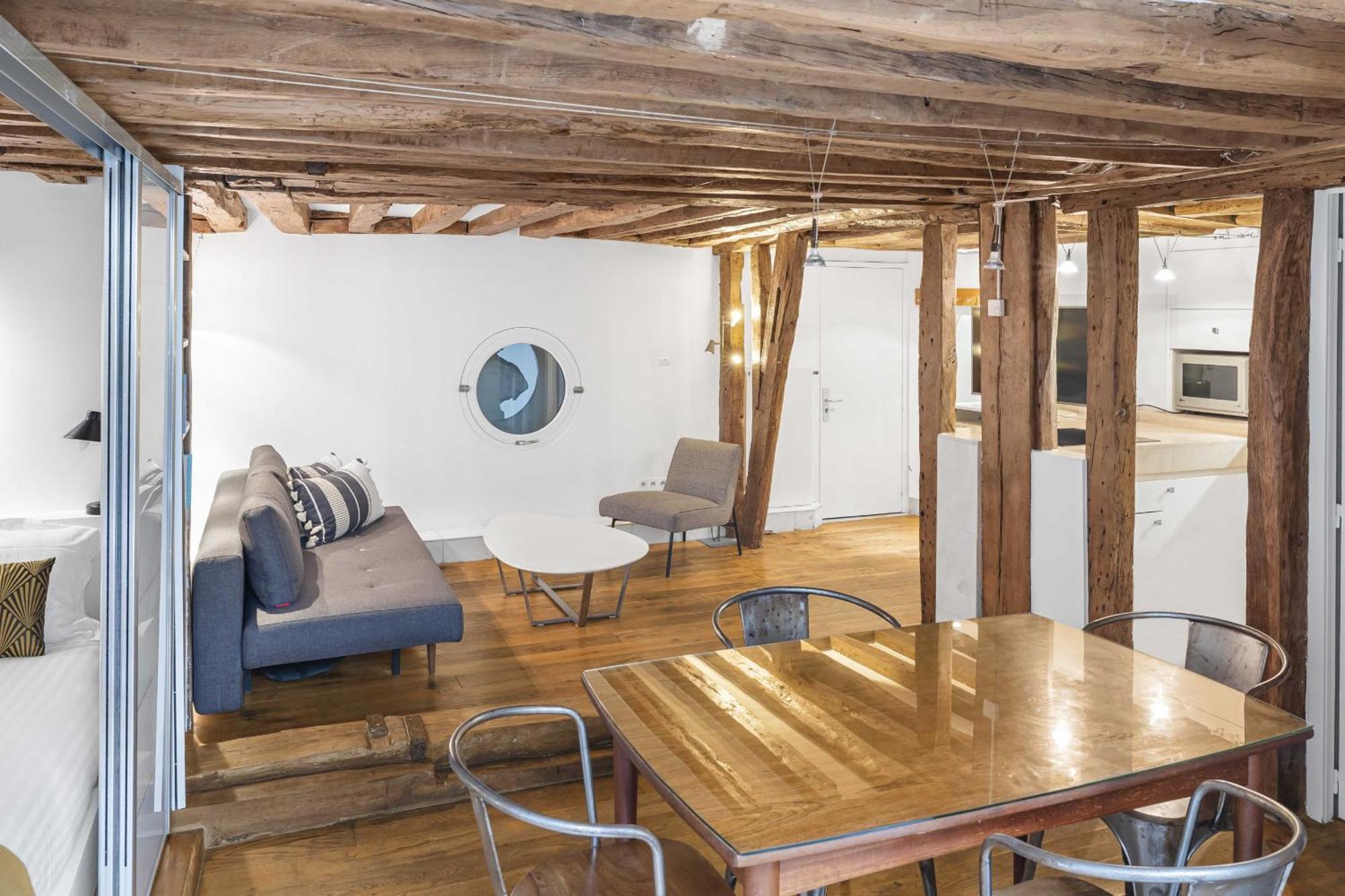 Apartment Petit Paris