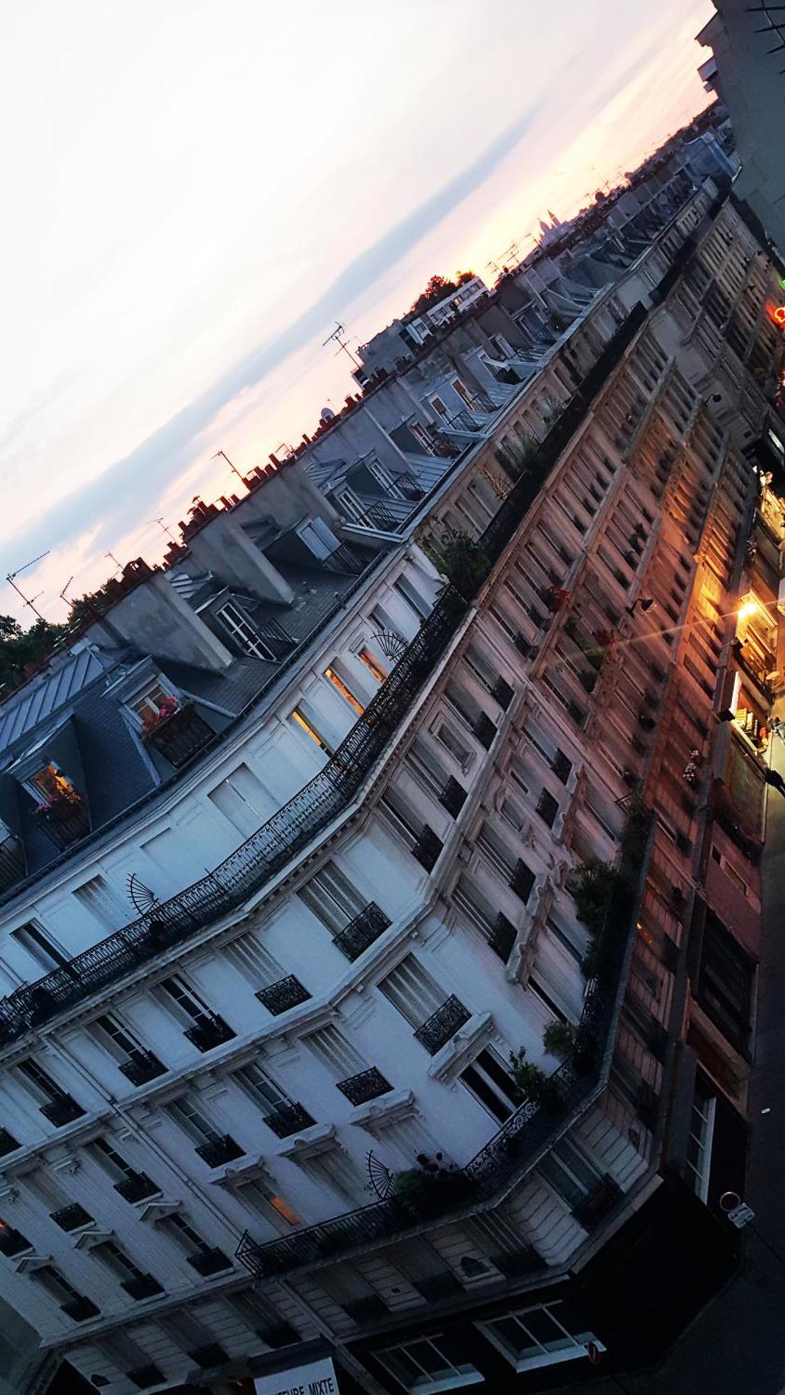 Apartment Floor & Terrace With View Paris