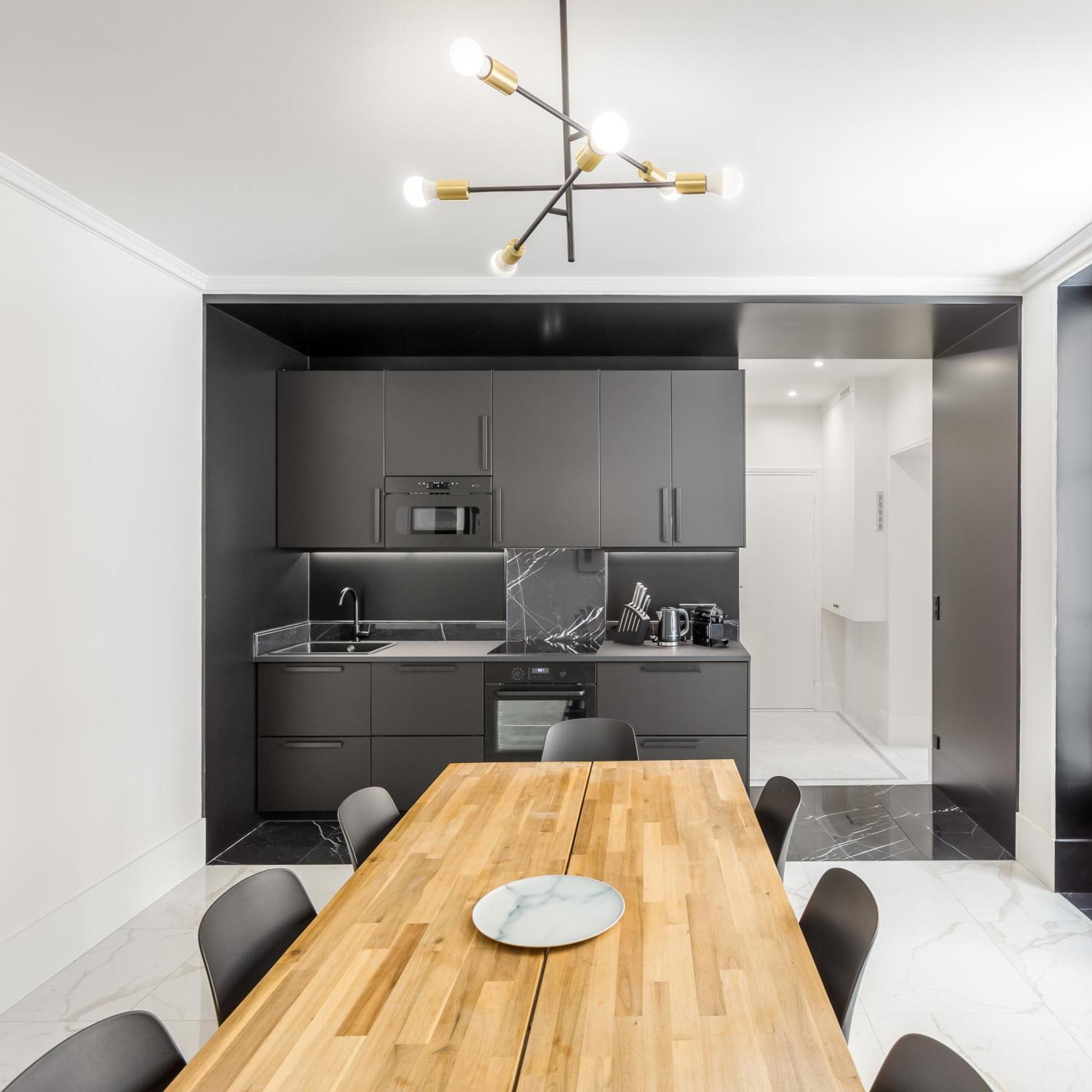 The Black Swan Apartment